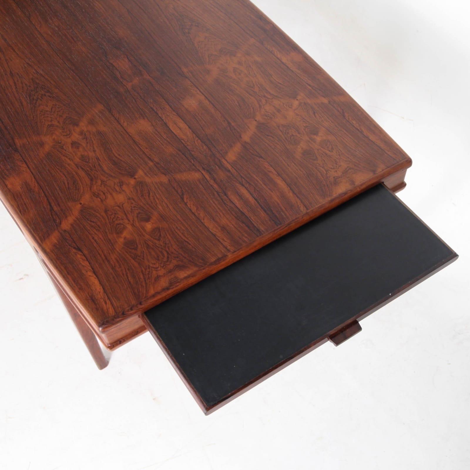 Grande table basse extensible en bois de rose en vente 1
