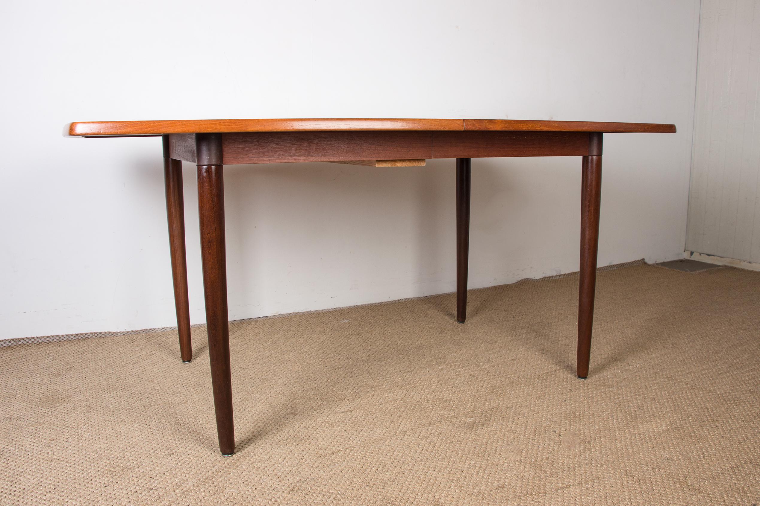 Large Extendable Scandinavian Teak Dining Table by Alf Aarseth for Gustav Bahus 3