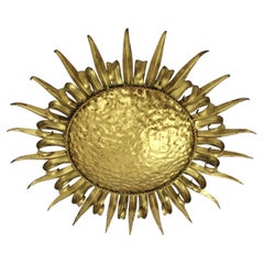 Große Einbaubeleuchtung mit eyelash-Sonnenschliff, vergoldetes Schmiedeeisen, 1950er Jahre