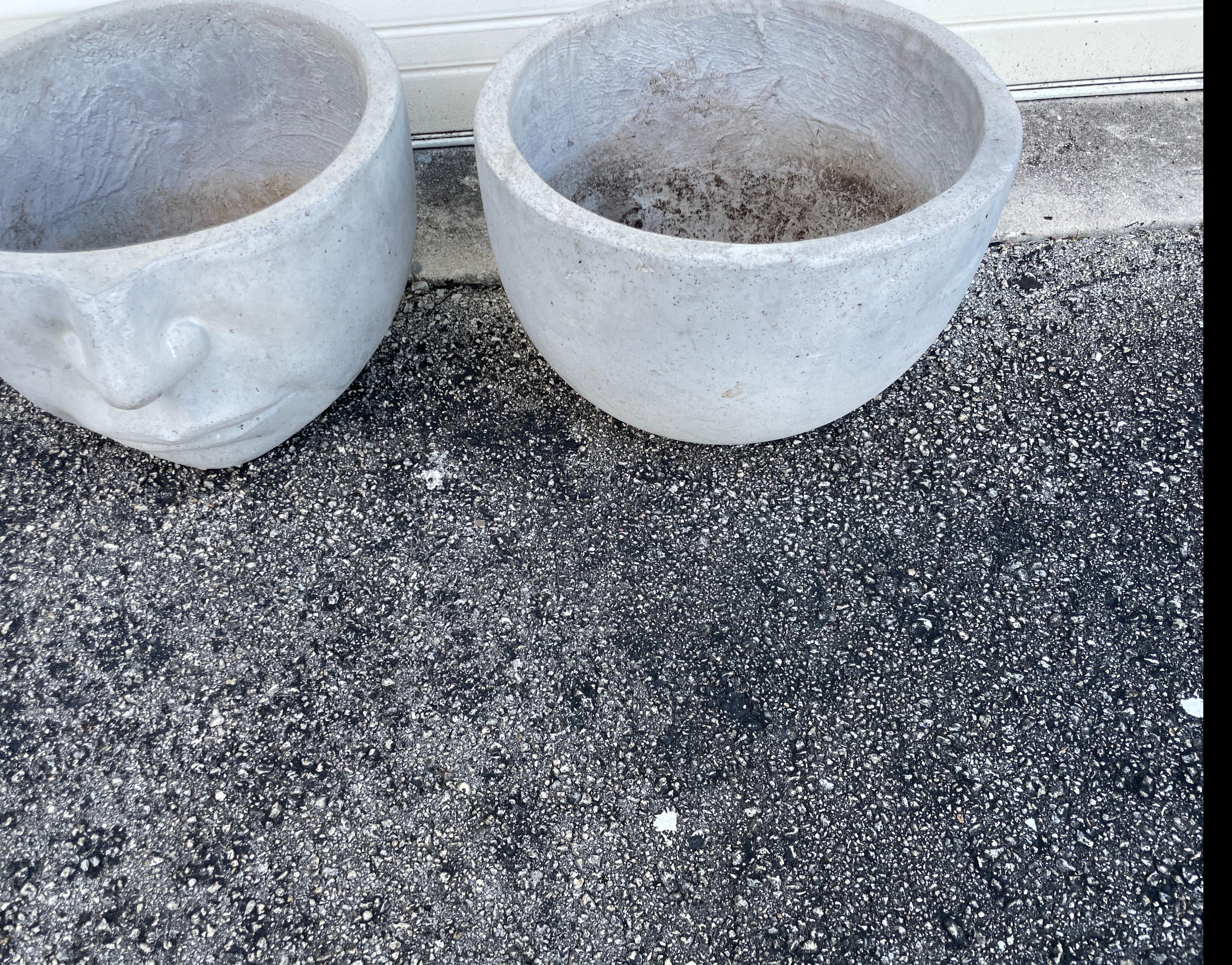 Large Face Planters Depicting a Nose & Lips For Sale 3