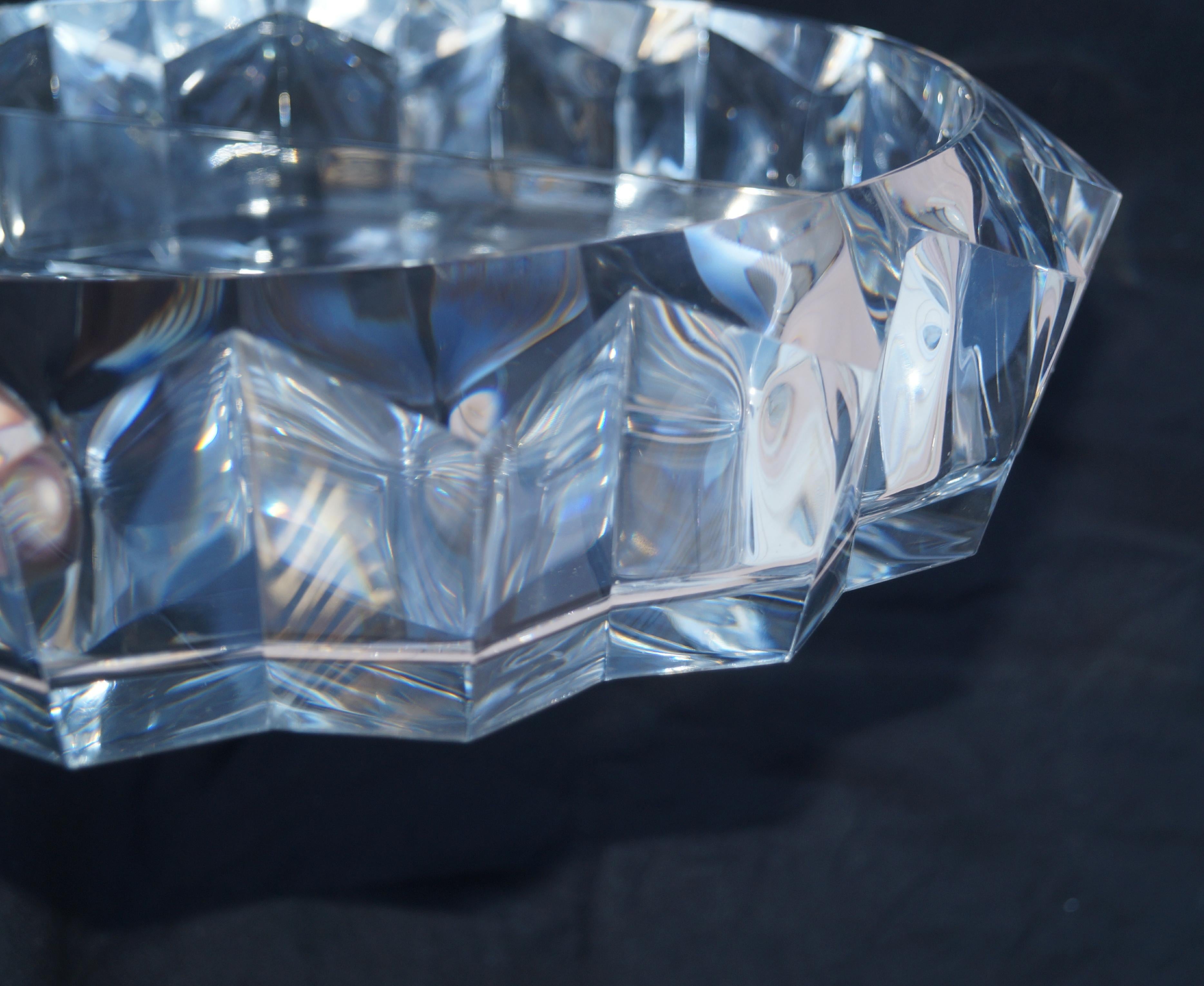 Large Faceted Lucite Divided Bowl Chip and Dip For Sale 1