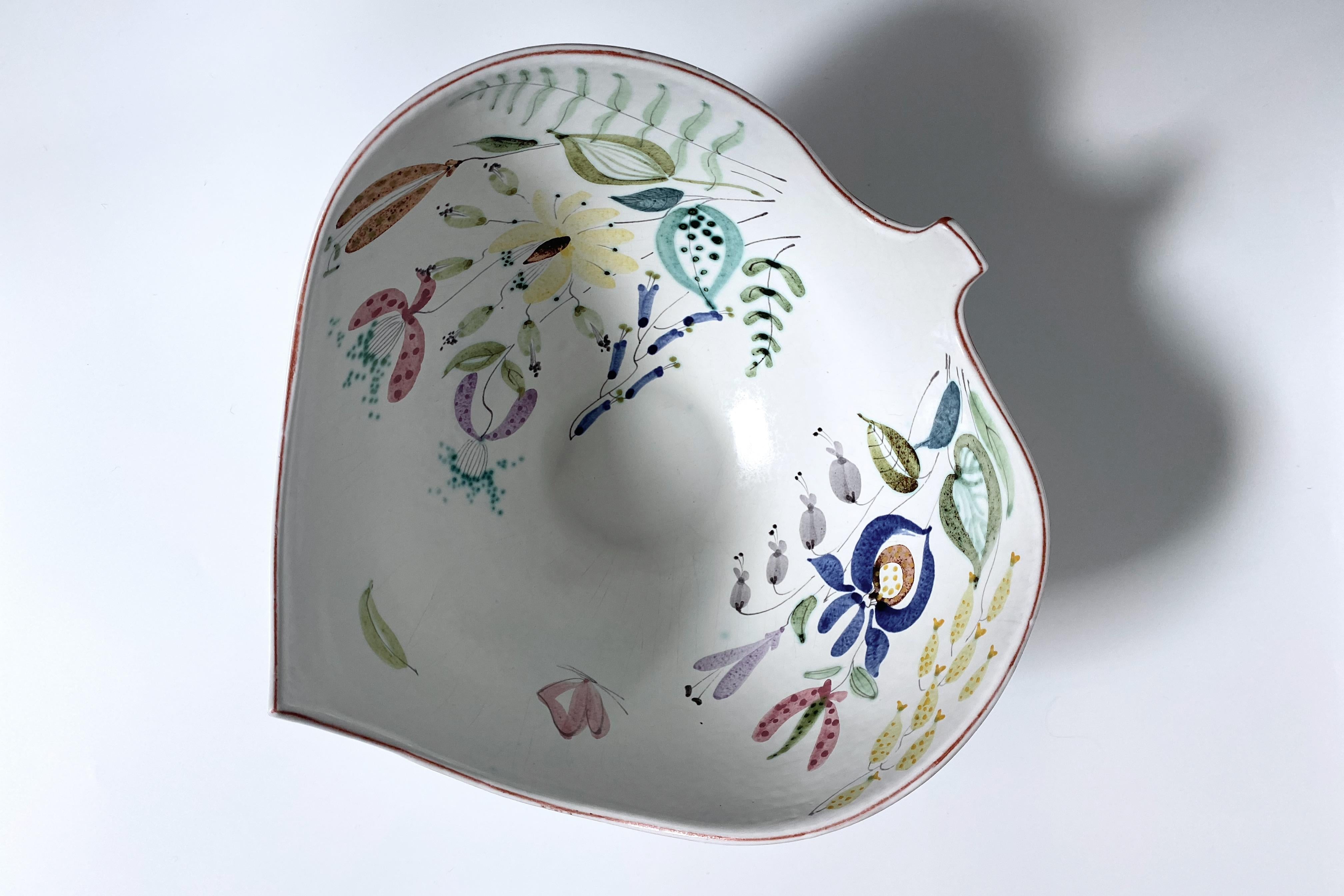 Große Schale und Teller aus Fayence-Keramik von Stig Lindberg für Gustavsberg (Schwedisch) im Angebot