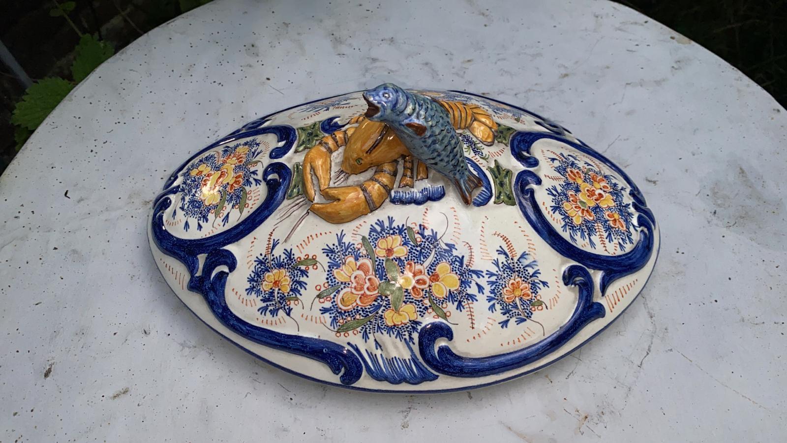 Large Faience Soup Tureen Delft, circa 1930 For Sale 1