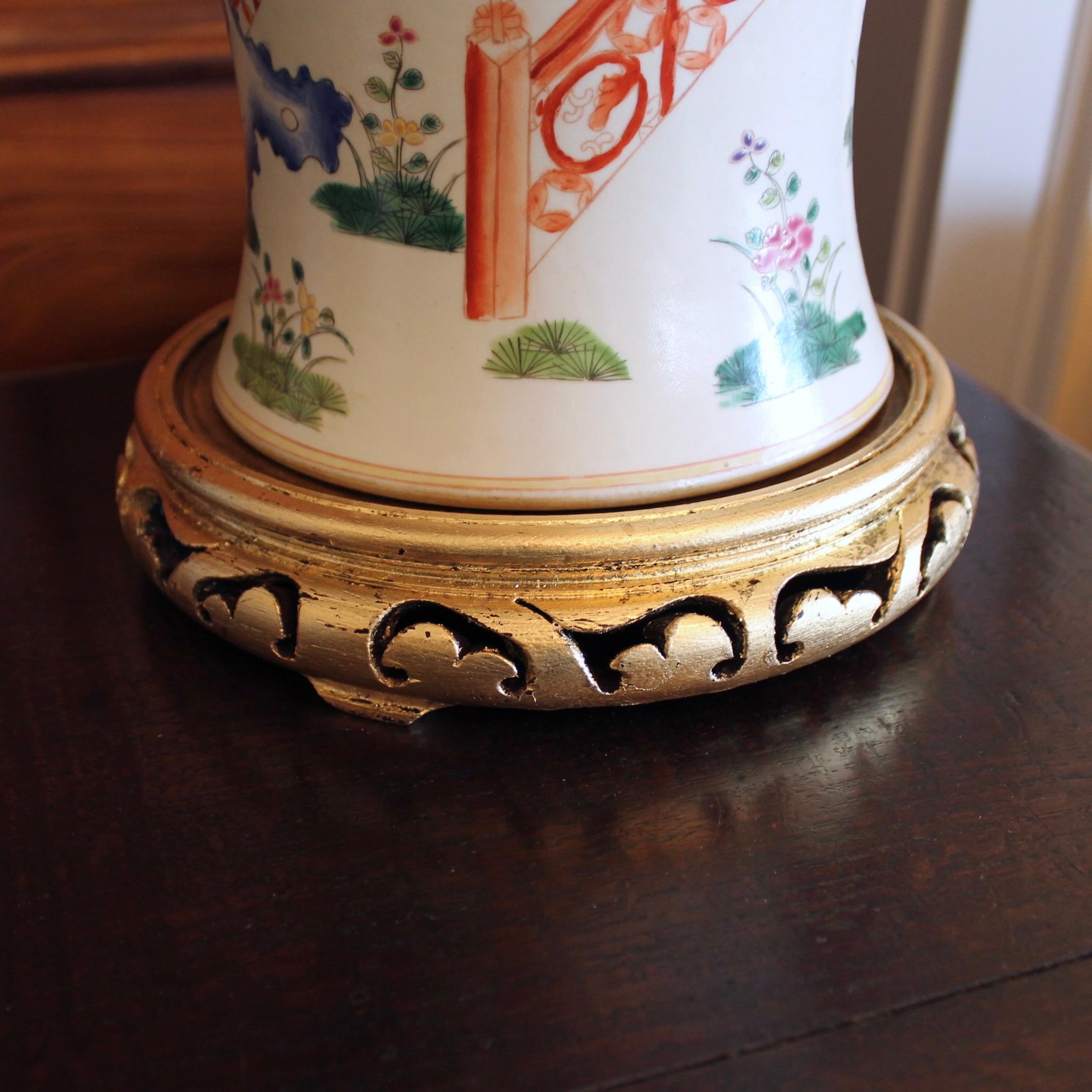 Large Famille Rose Chinese Covered Porcelain Ginger Jar With Garden Decoration For Sale 12