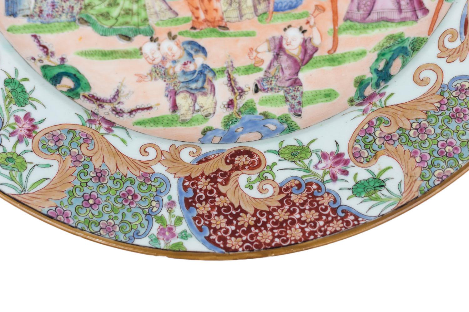 Chinese Large Famille Rose Porcelain Plate, Qing Dynasty