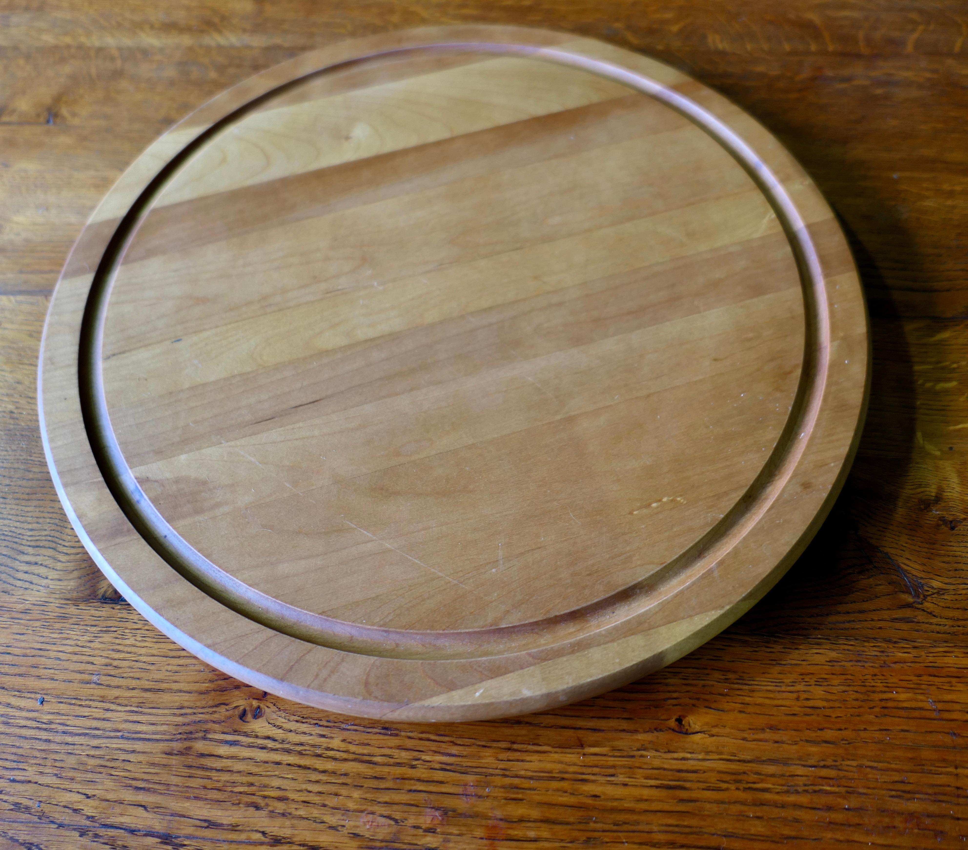 Lazy Susan grande de pino de tamaño familiar  Una magnífica pieza de tamaño familiar en Bueno estado para la venta en Godshill, Isle of Wight