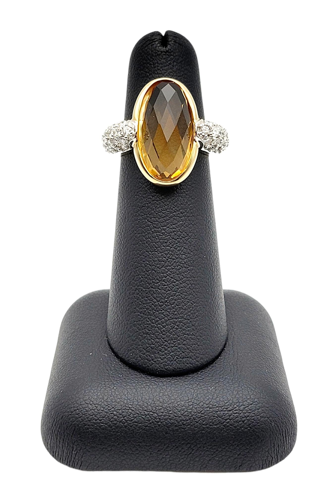 Großer ovaler Ring aus 18 Karat Gelbgold mit Citrin im Phantasieschliff und Pavé-Diamant im Angebot 2