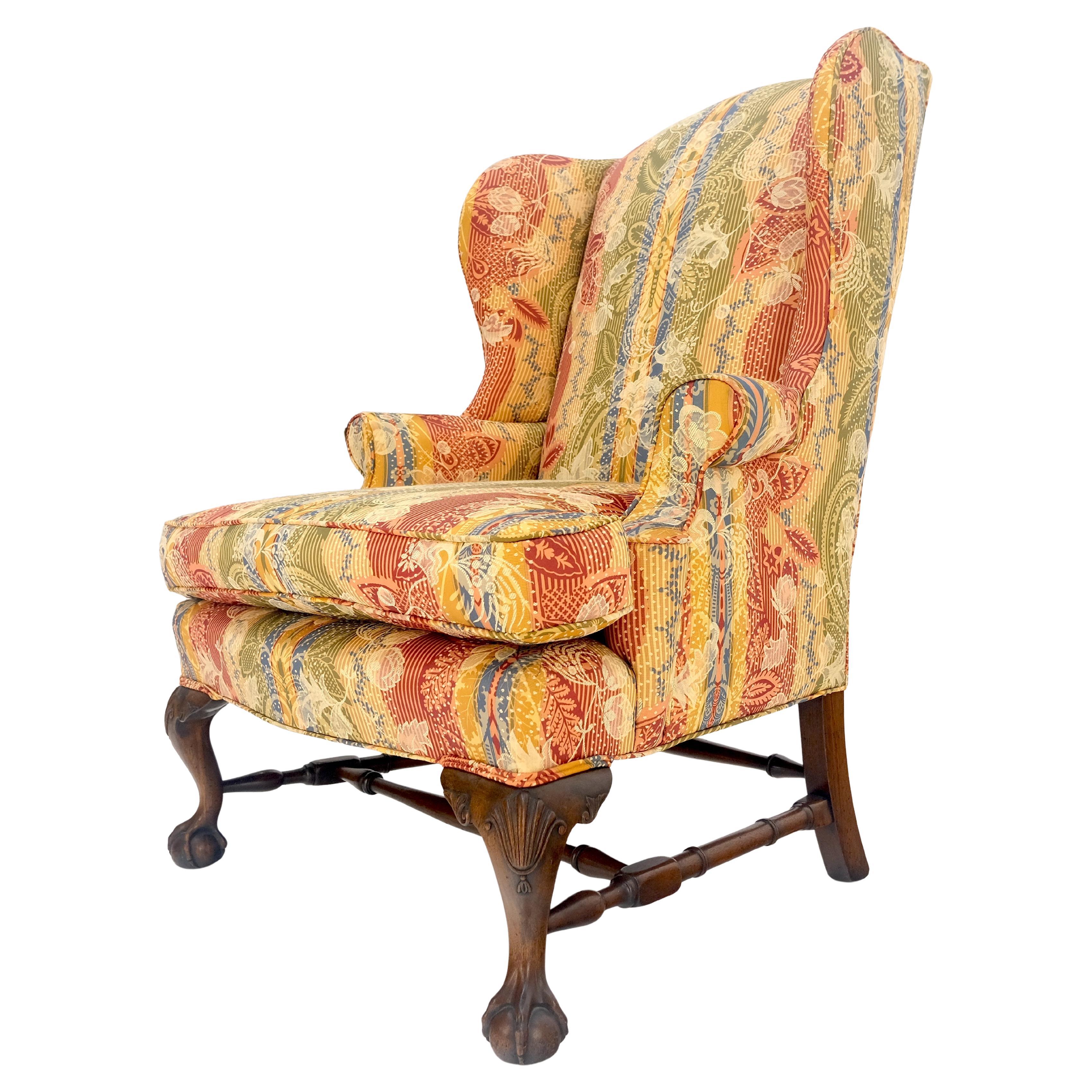 Chaise à oreilles à motif floral finement sculpté Ball and Claw Feet MINT