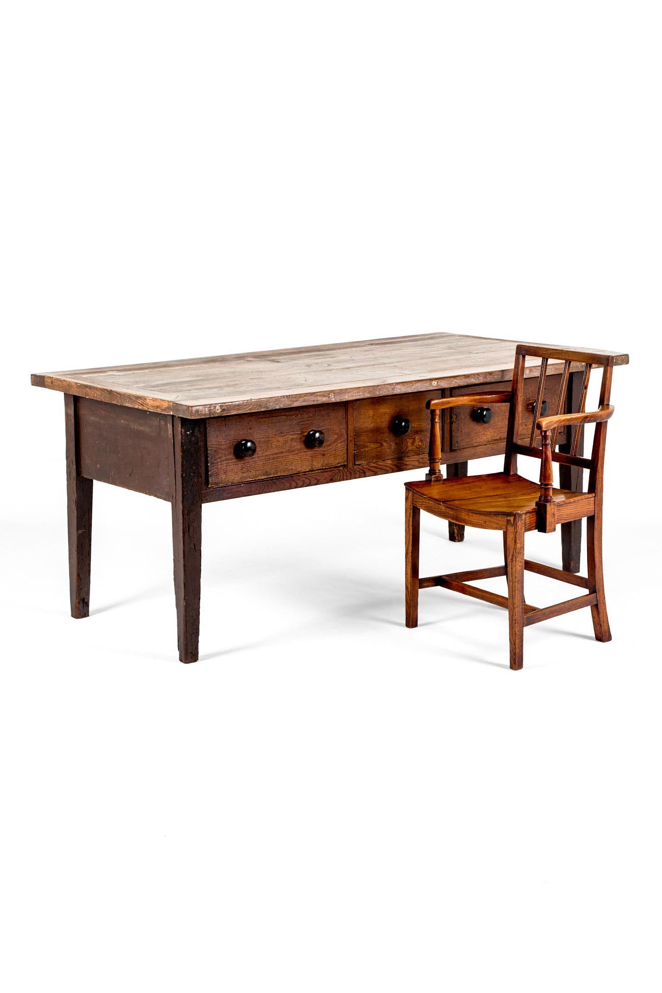 Large Farmhouse Preparation Table with Deep Drawers For Sale 2