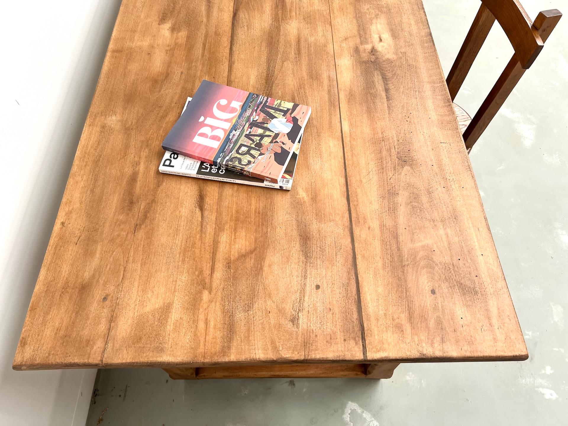 Large farmhouse table in solid beech – 1950s – 2 drawers For Sale 7