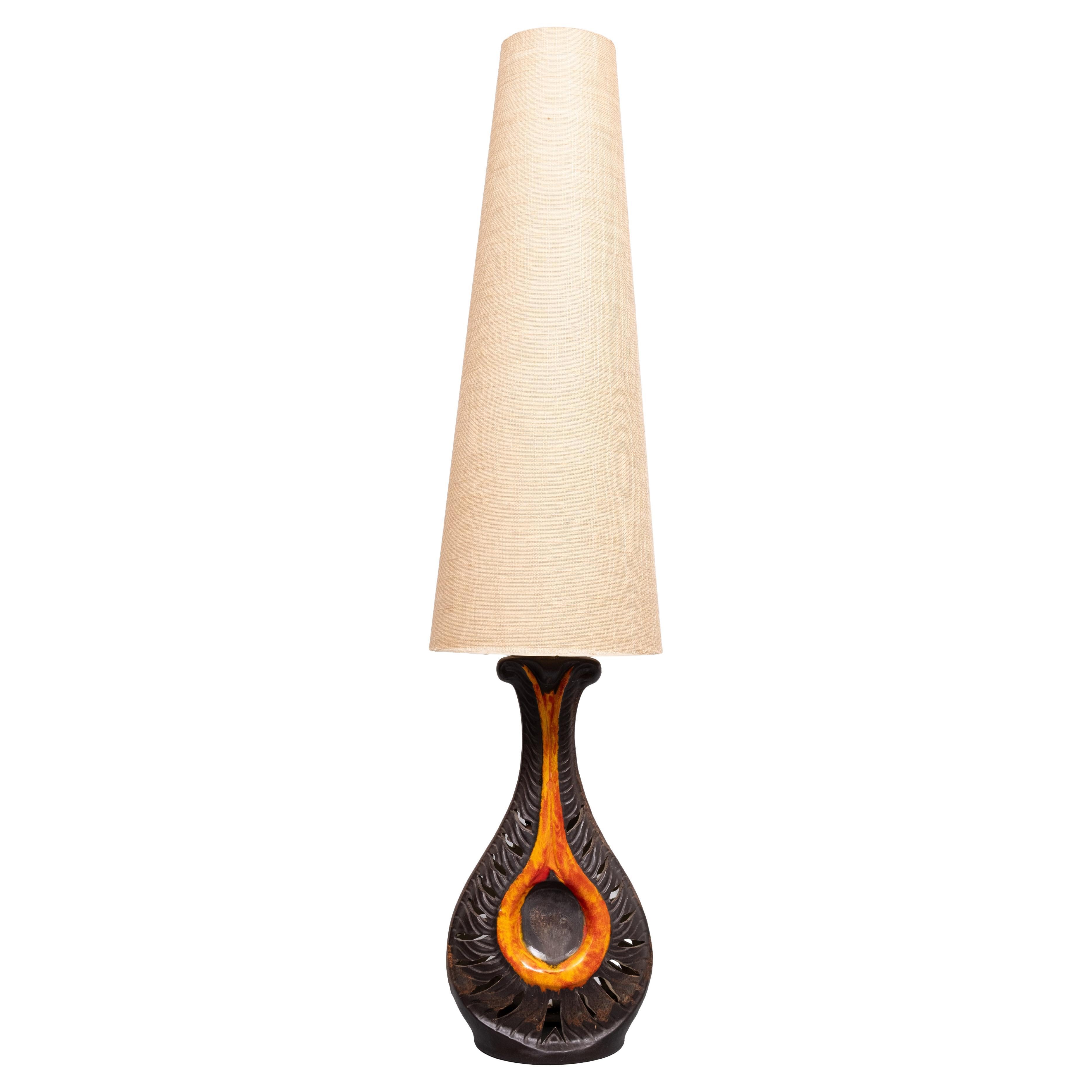 Large Fat Lava Ceramic Floor lamp by Walter Gerhards for West Germany 1970s en vente