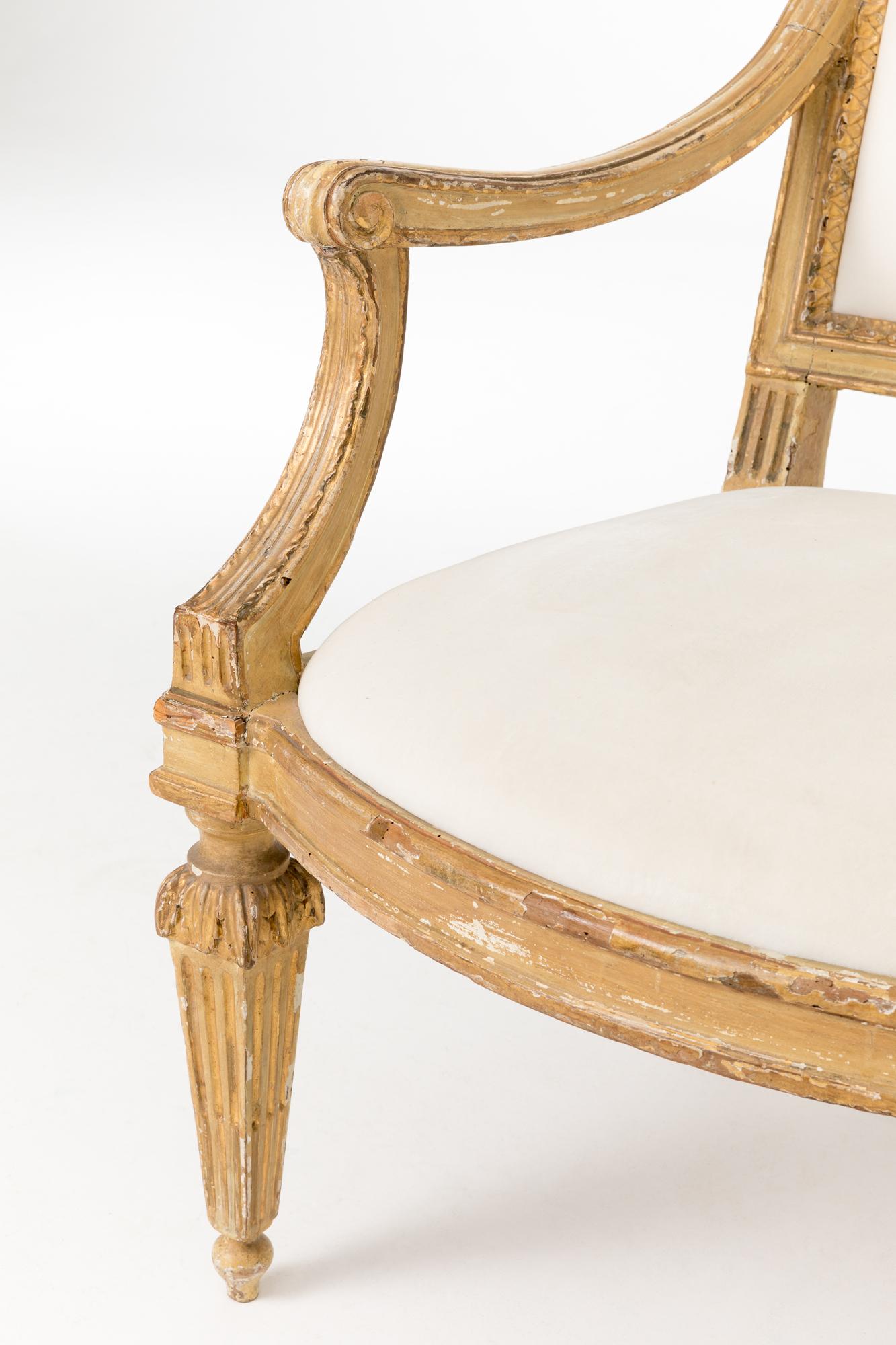 Large Fauteuil Louis XVI in Carved and Gilded Wood, 18th Century In Good Condition In Lisboa, PT