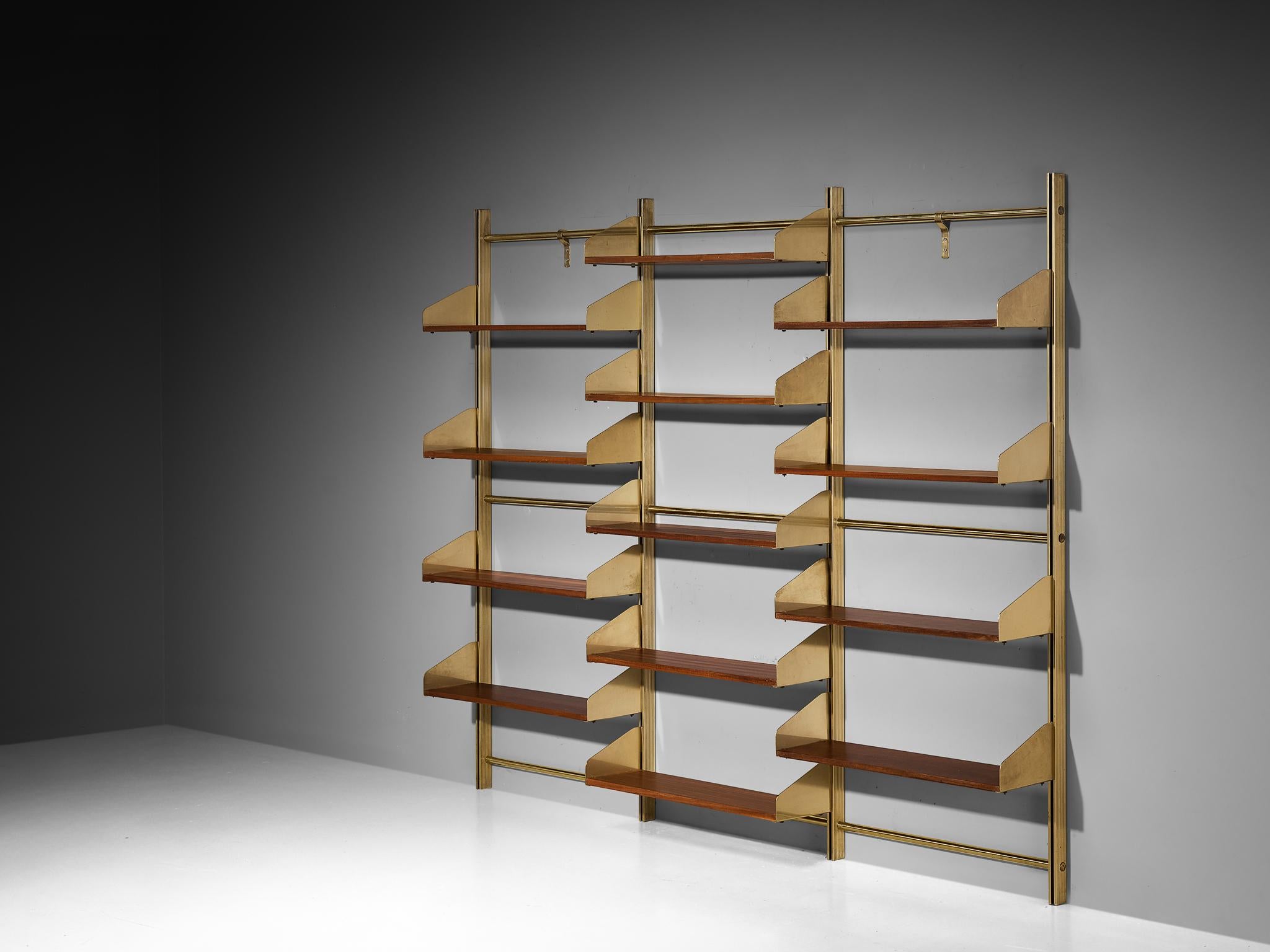 Feal (Fonderie Elettriche Alluminio e Lega), model ‘S2’ wall unit, mahogany, anodized aluminum, Italy, 1950s 

Both aesthetics and functionality comes into play in this streamlined bookcase shelf; elegant in line and practical to use for any
