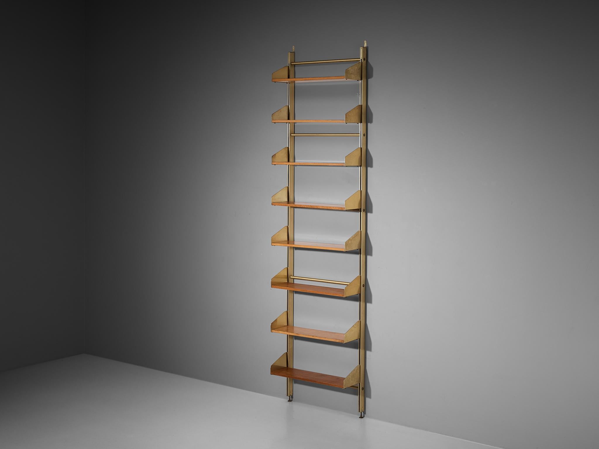 Feal (Fonderie Elettriche Alluminio e Lega), mueble alto modelo 