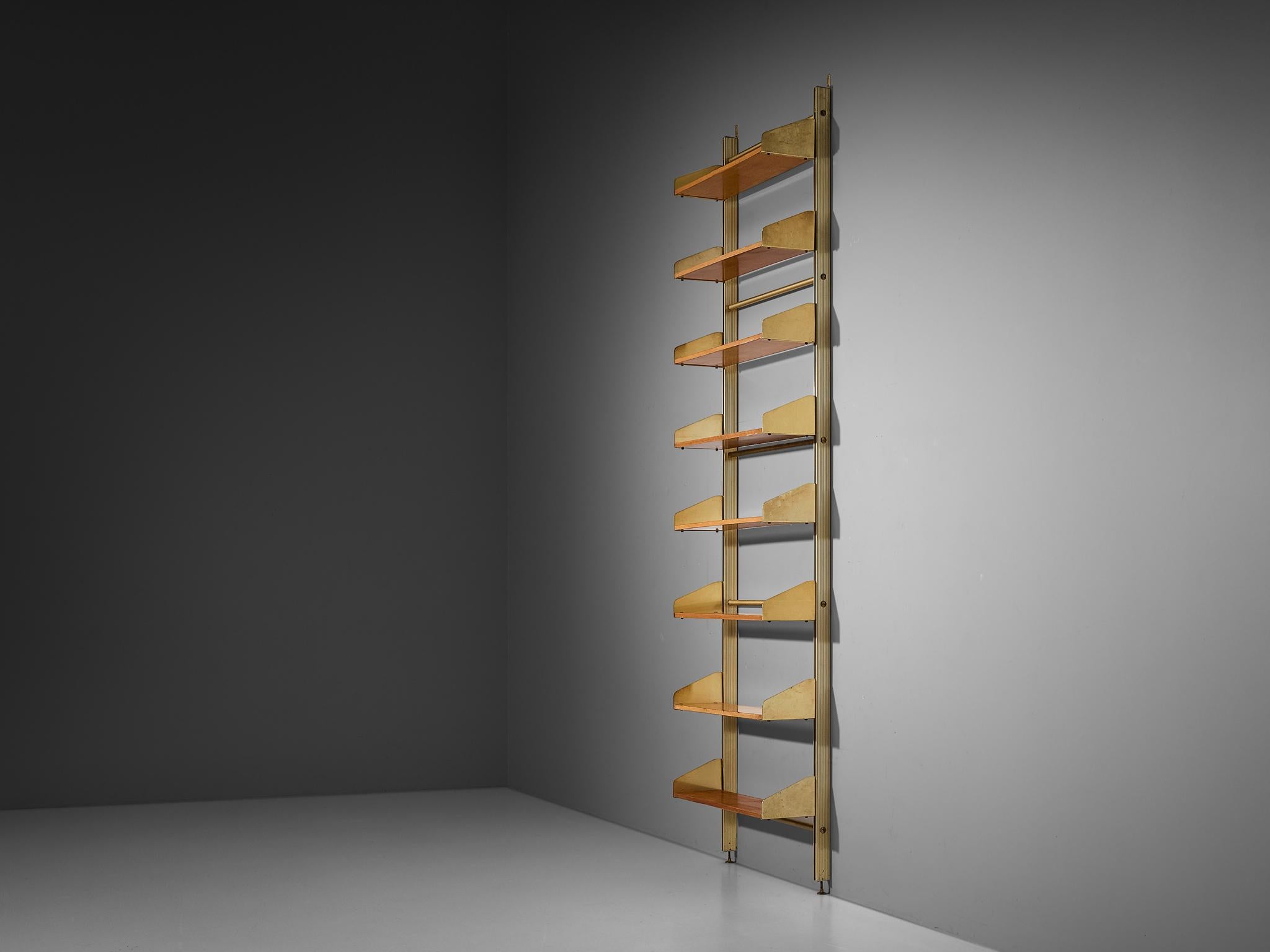 Mueble alto italiano Feal grande de aluminio anodizado y madera en venta 1