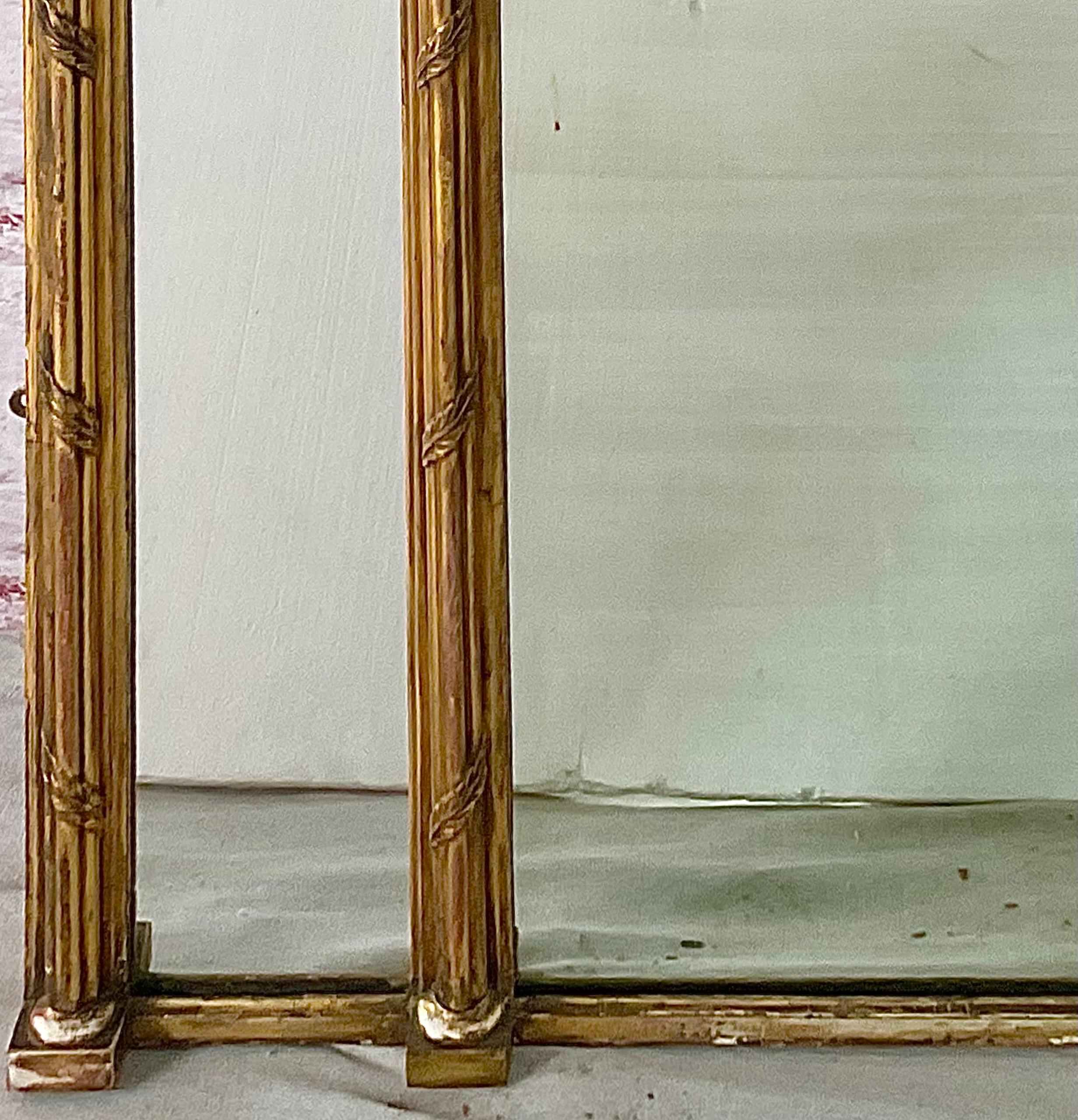 Large Federal Carved Giltwood and Eglomise Overmantel Mirror For Sale 2