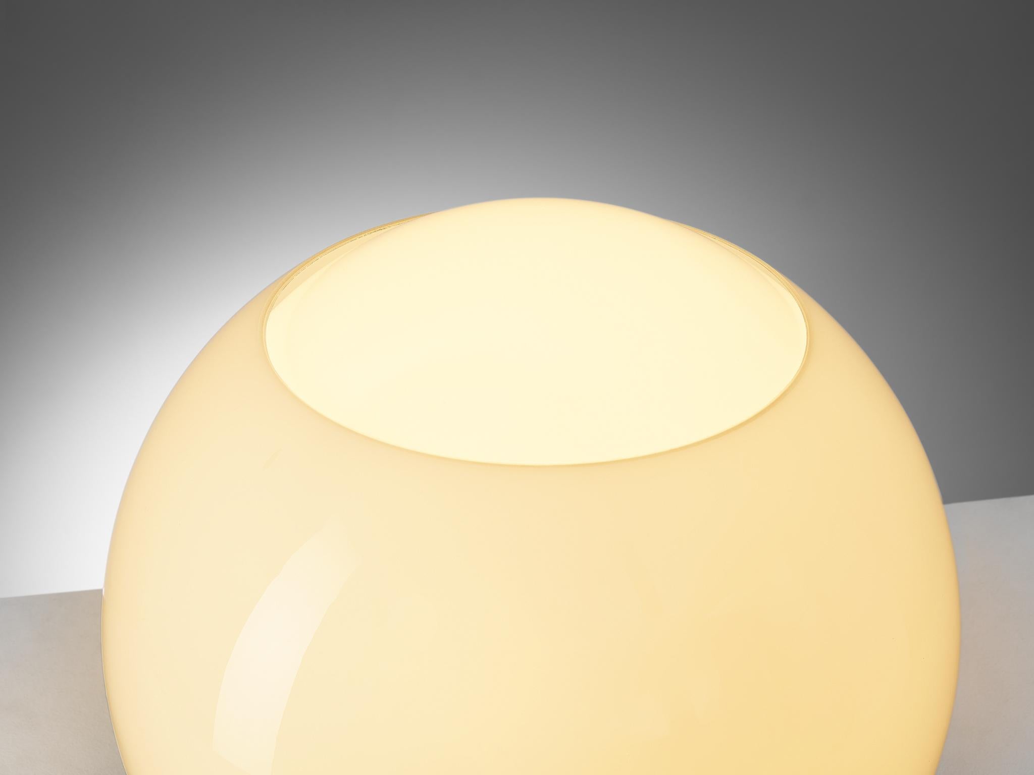 Italian Large Ferrari and Mazzucchelli-Tartaglino for Artemide Table Lamp in Glass