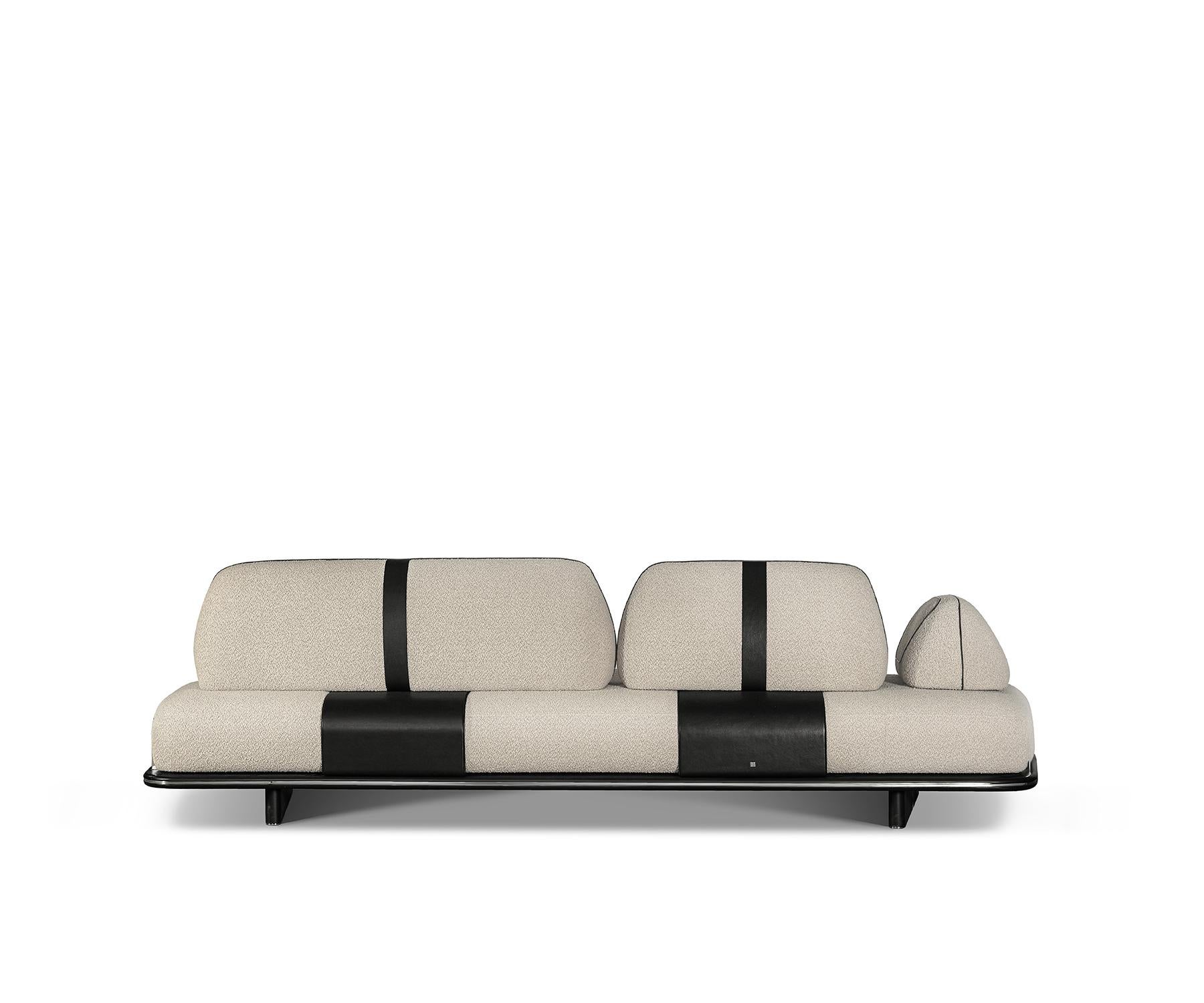 Large Field Sofa By Madheke Neuf - En vente à Gurugram, IN