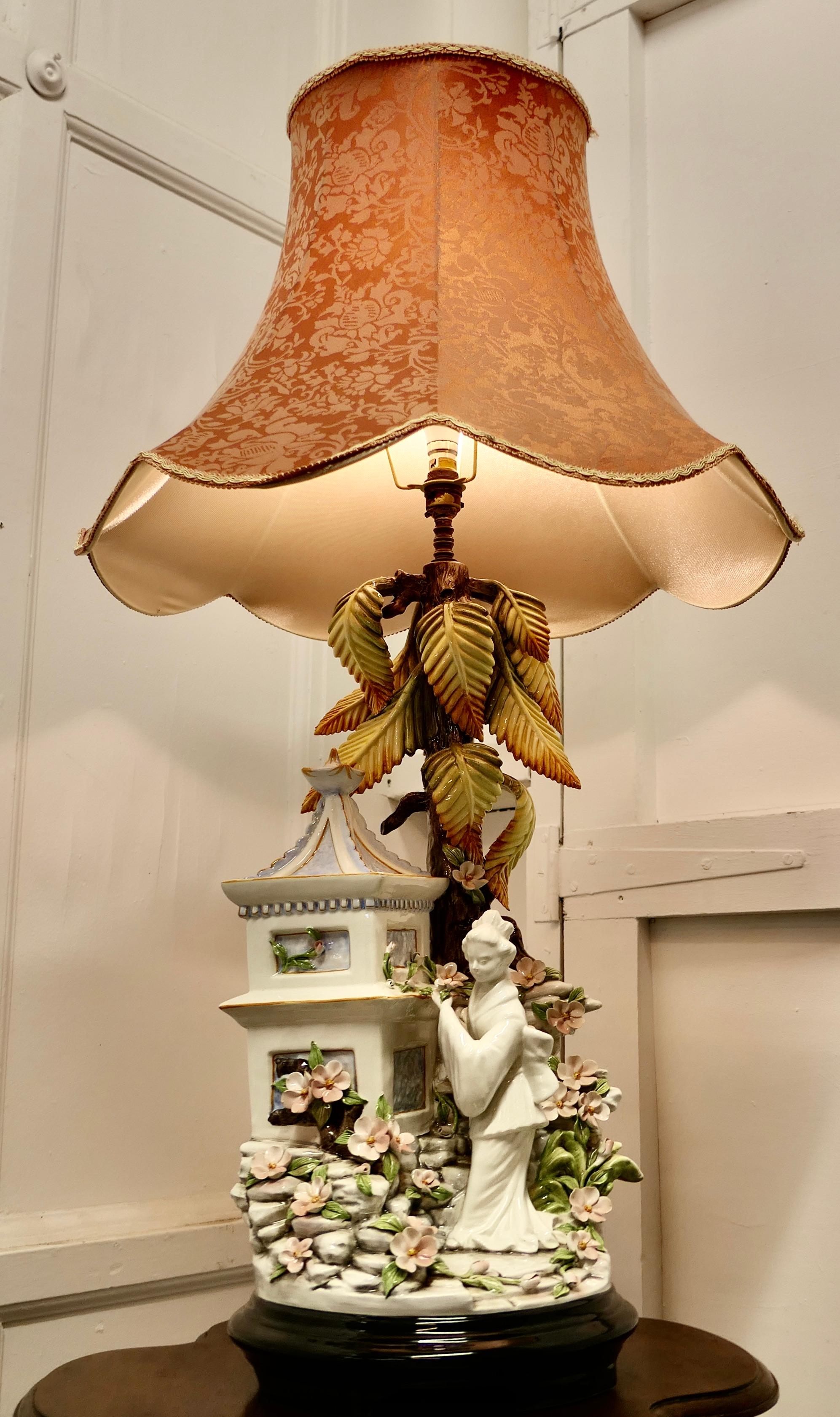 Japonisme Grande lampe de bureau figurative en céramique de D. Polo Uiato, style Capodimonte en vente