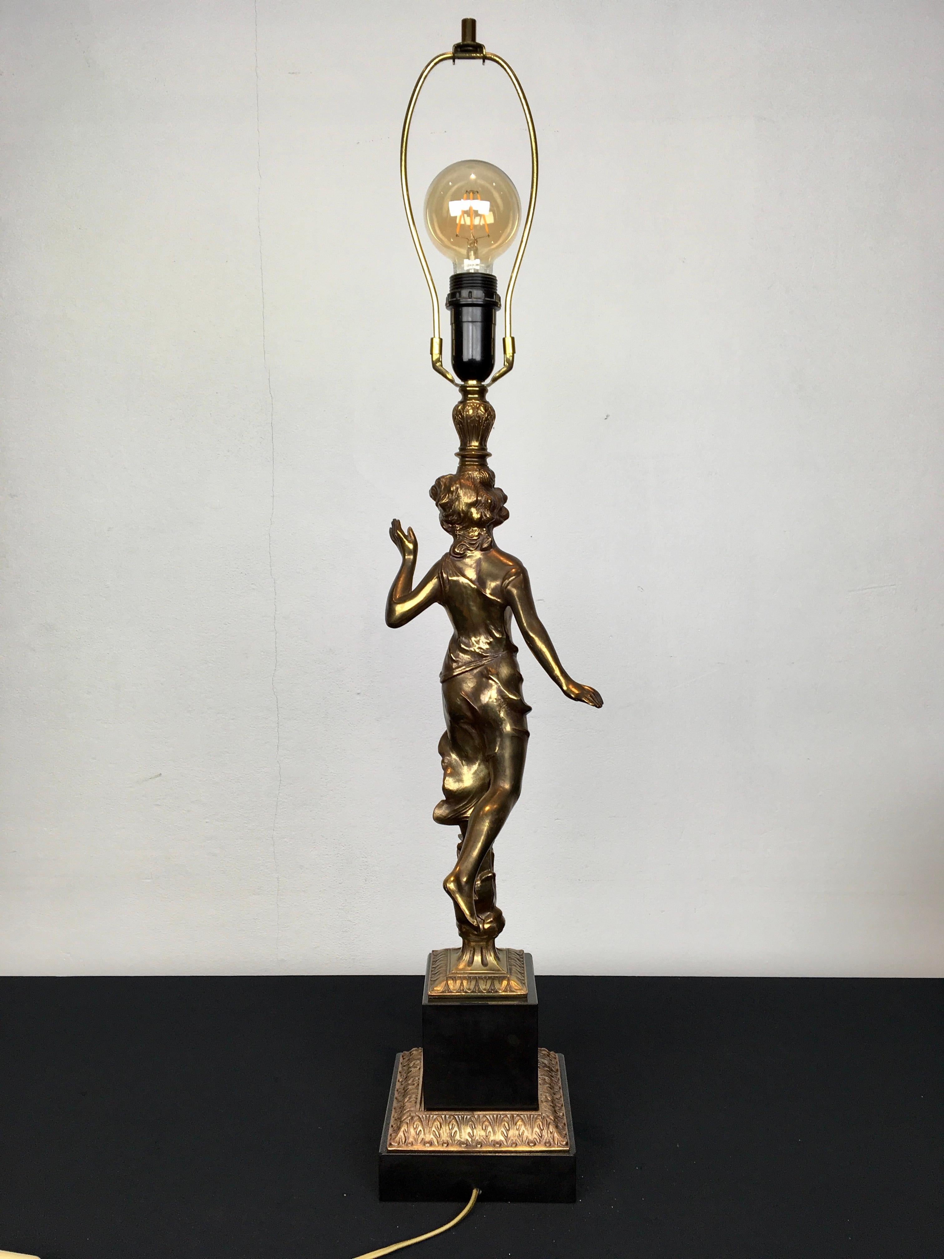 Large Figural Lady Table Lamp by Deknudt For Sale 2