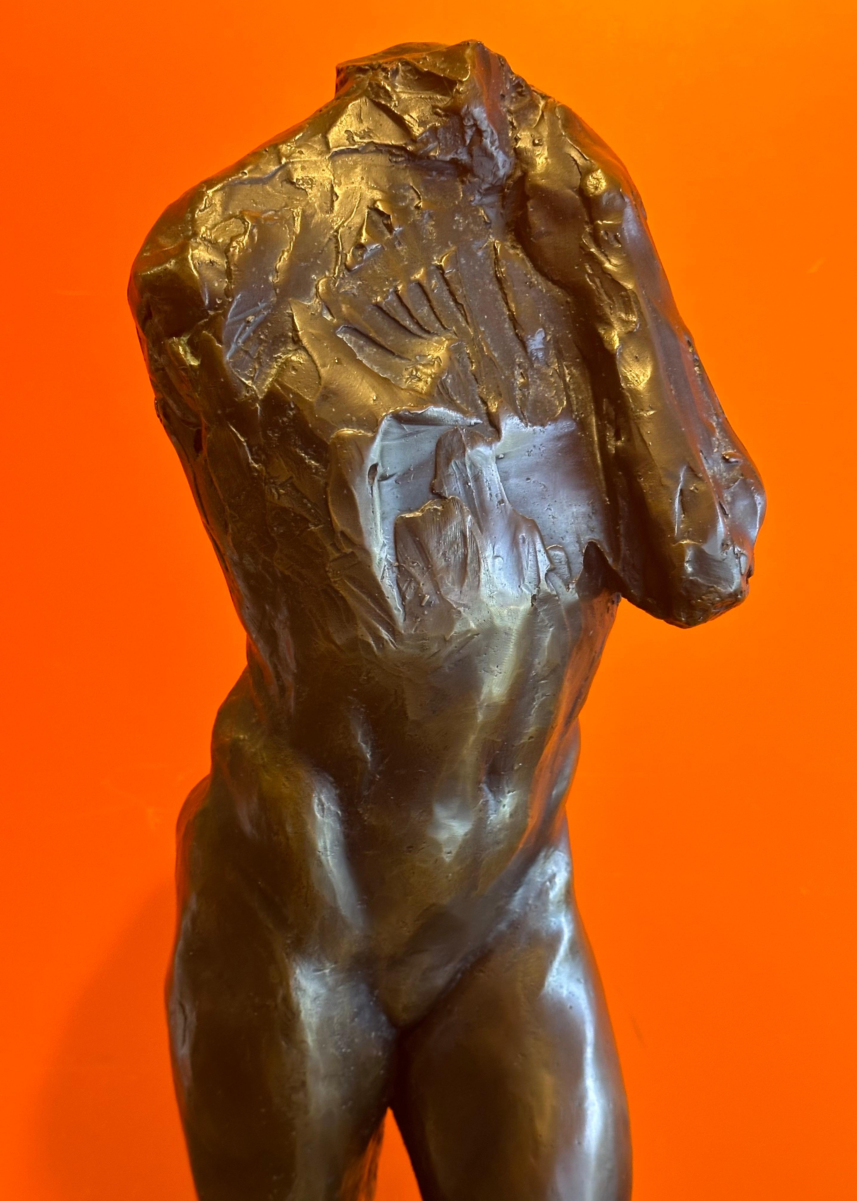 Große figurative Bronzeskulptur mit dem Titel „Adam's Rib“ von Roark Congdon im Angebot 4