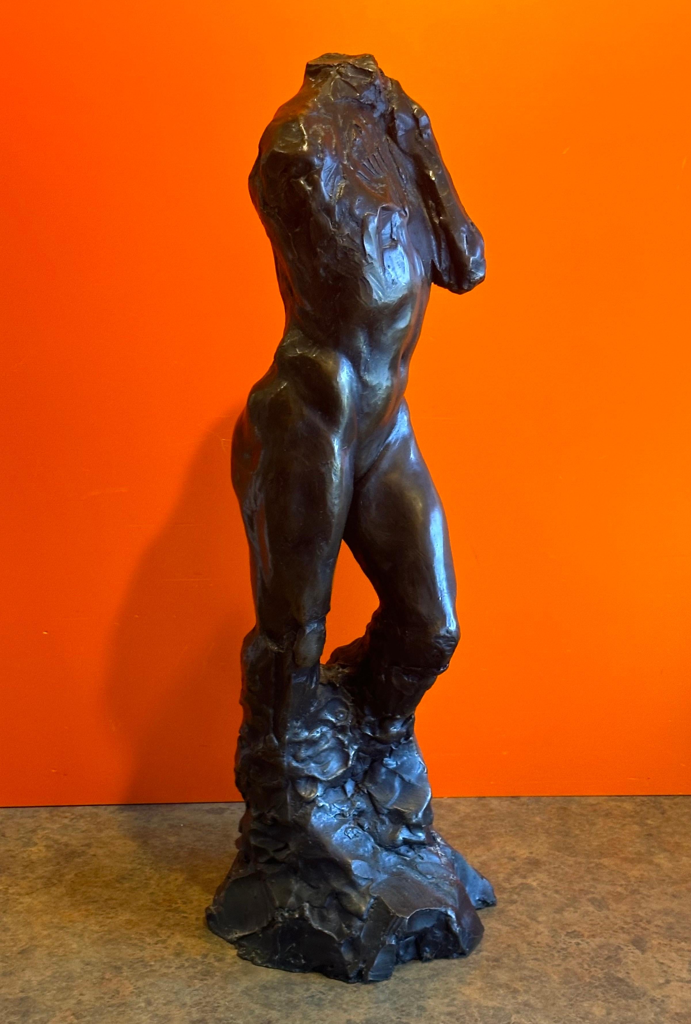 Große figurative Bronzeskulptur mit dem Titel „Adam's Rib“ von Roark Congdon im Angebot 2