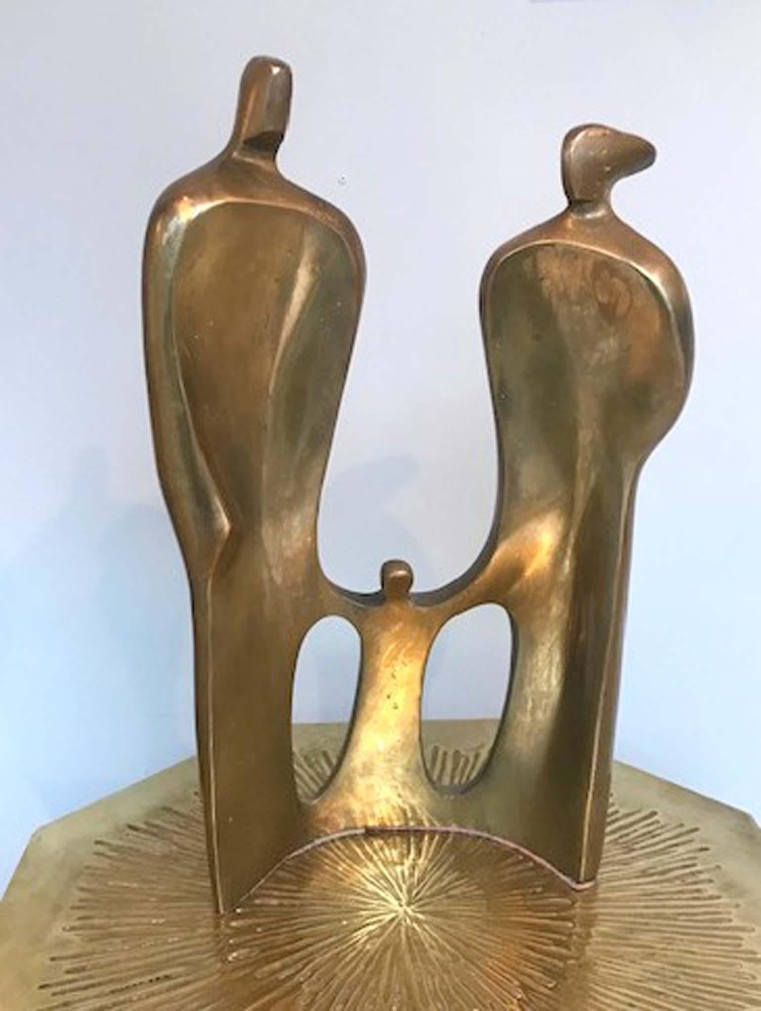 Tall Figurative Bronze Sculpture of Family by Maria Guernova, 1985 In Excellent Condition For Sale In London, GB