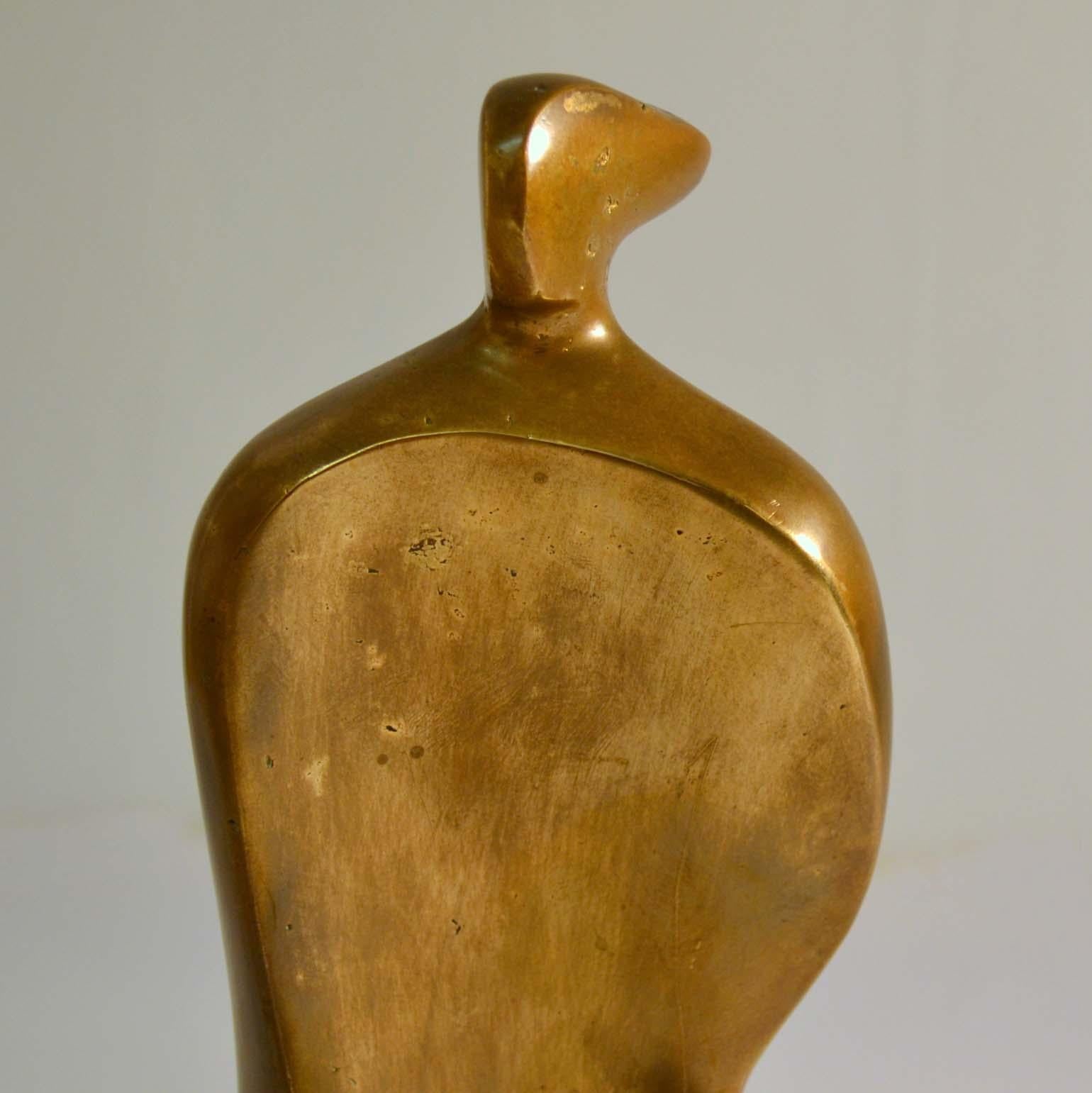 Late 20th Century Tall Figurative Bronze Sculpture of Family by Maria Guernova, 1985 For Sale