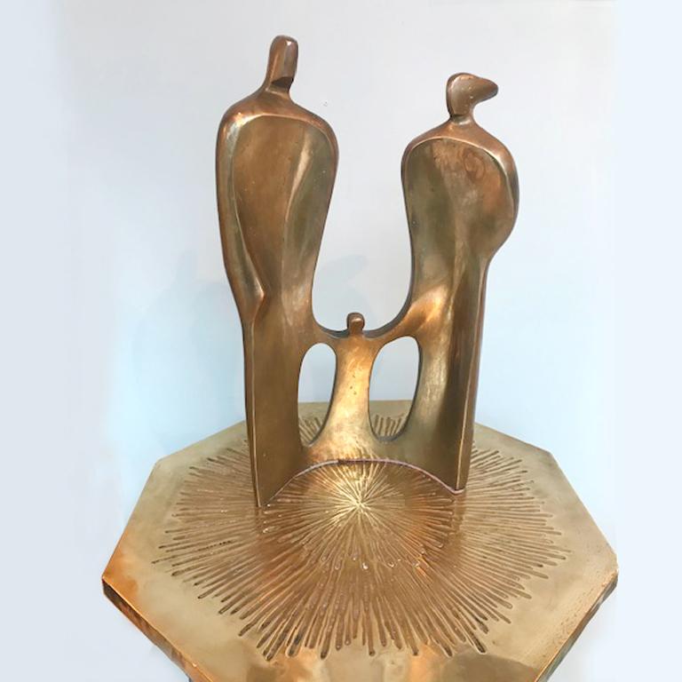 Late 20th Century Large Figurative Bronze Sculpture of Family by Maria Guernova, 1985 For Sale