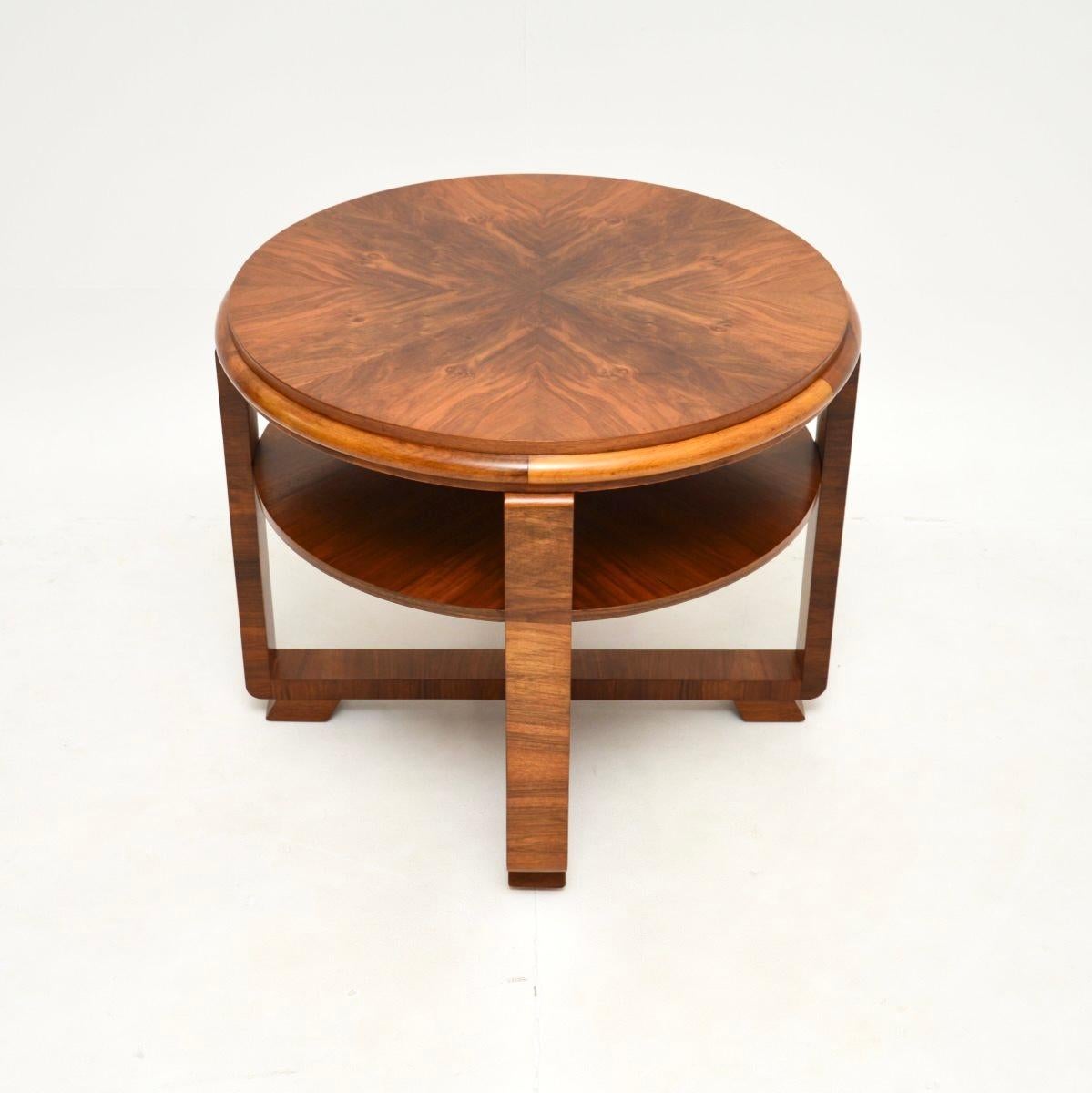 Art déco Grande table basse Art Déco en noyer figuré en vente