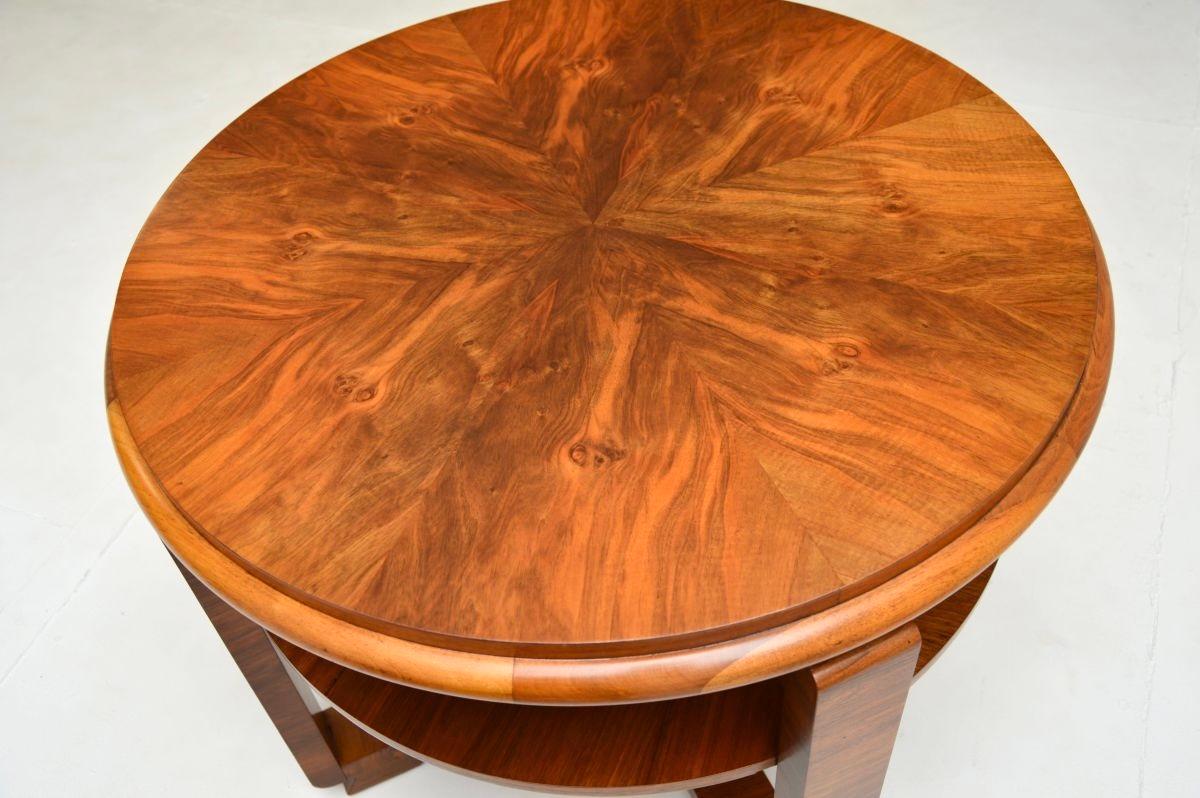 Grande table basse Art Déco en noyer figuré Bon état - En vente à London, GB