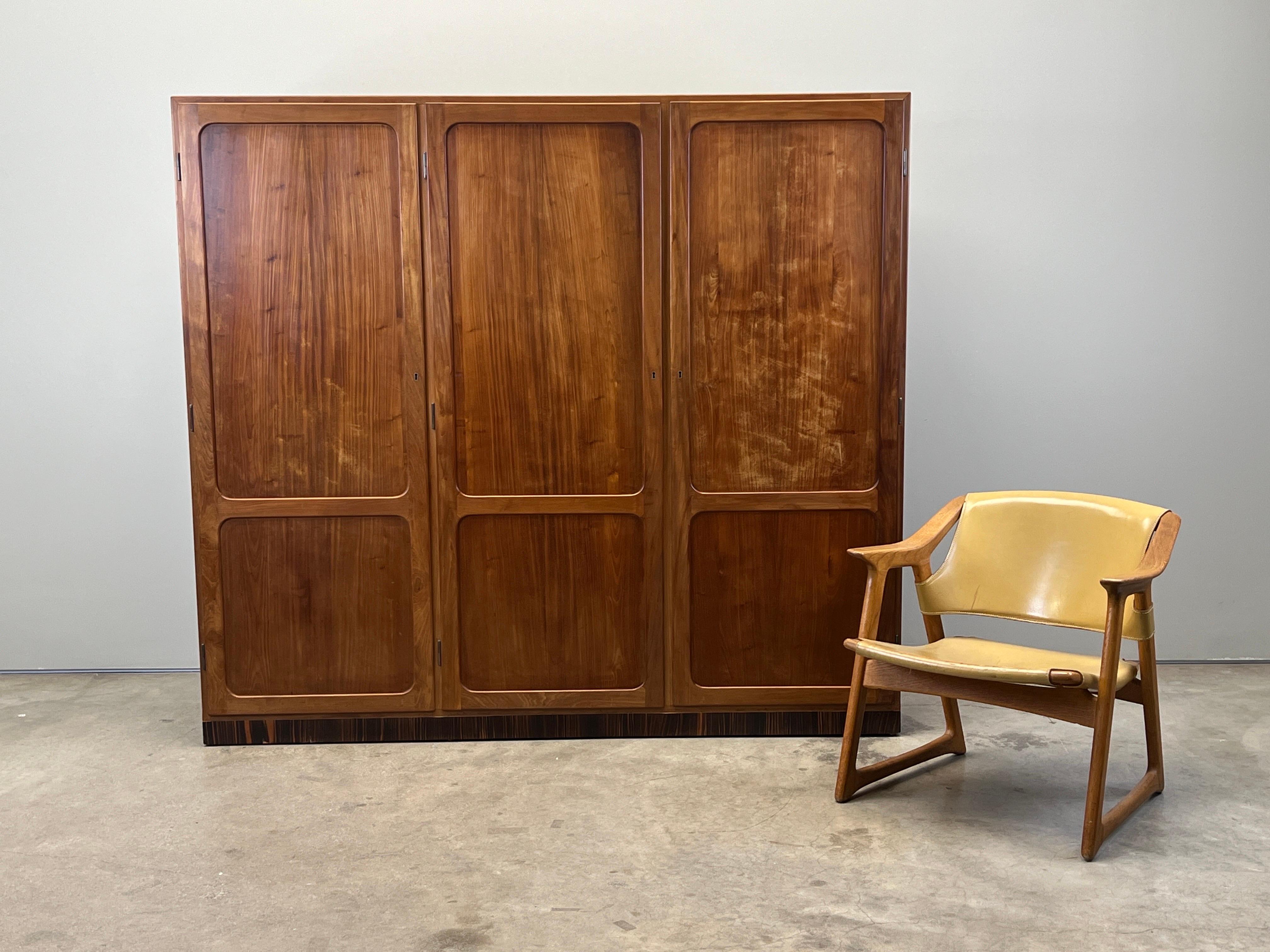 Großer Kommodenschrank von Mogens Koch für Rud Rasmussens im Angebot 11