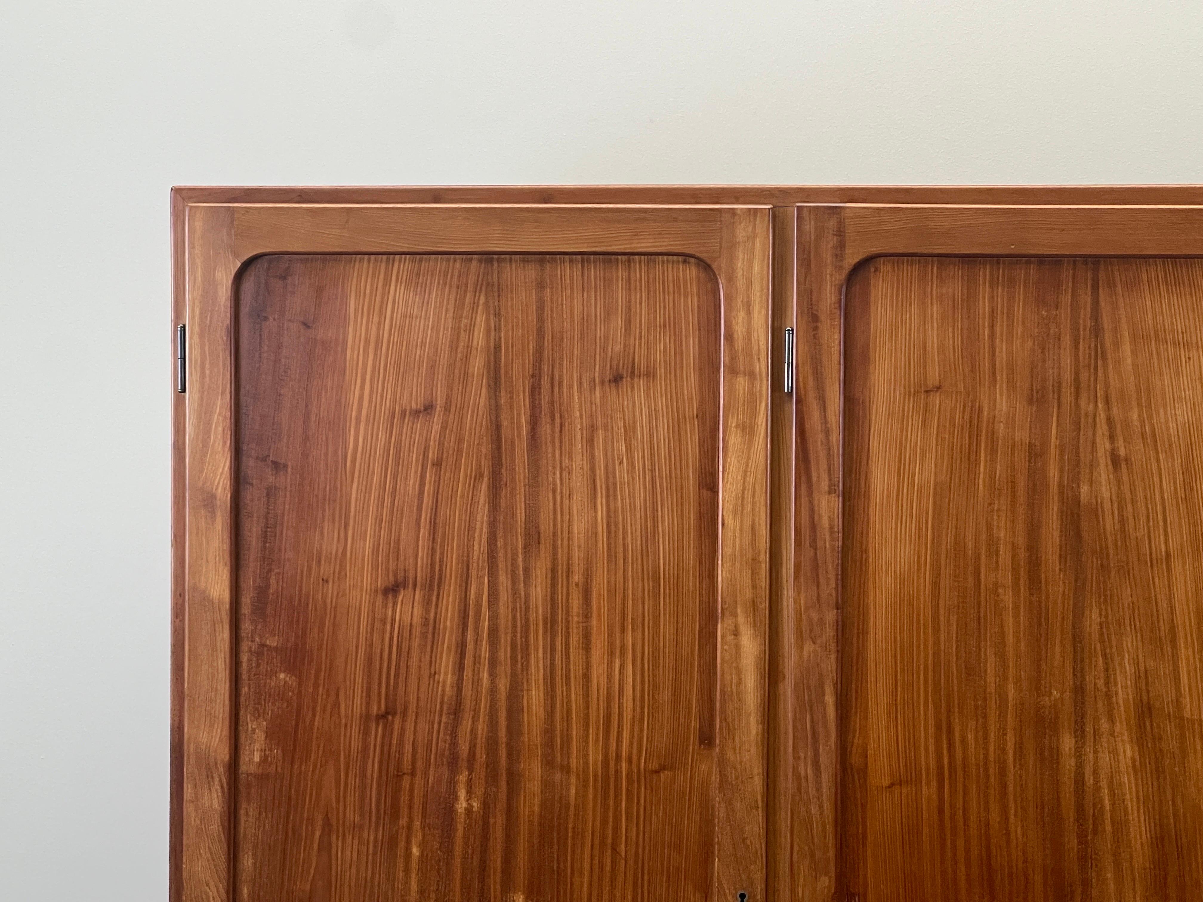 Großer Kommodenschrank von Mogens Koch für Rud Rasmussens im Angebot 2