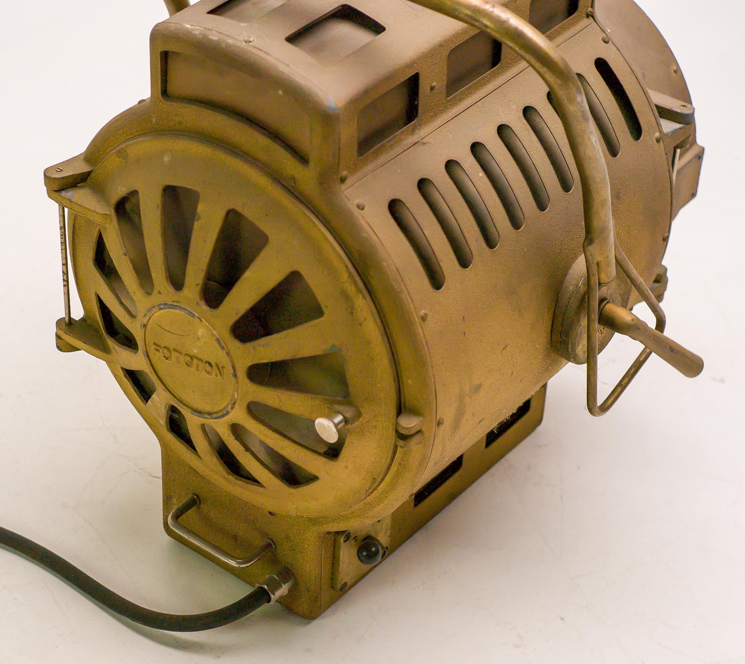 Großer Scheinwerfer für die Filmindustrie von Fototon, Ungarn, 1960er Jahre (Schwedisch) im Angebot