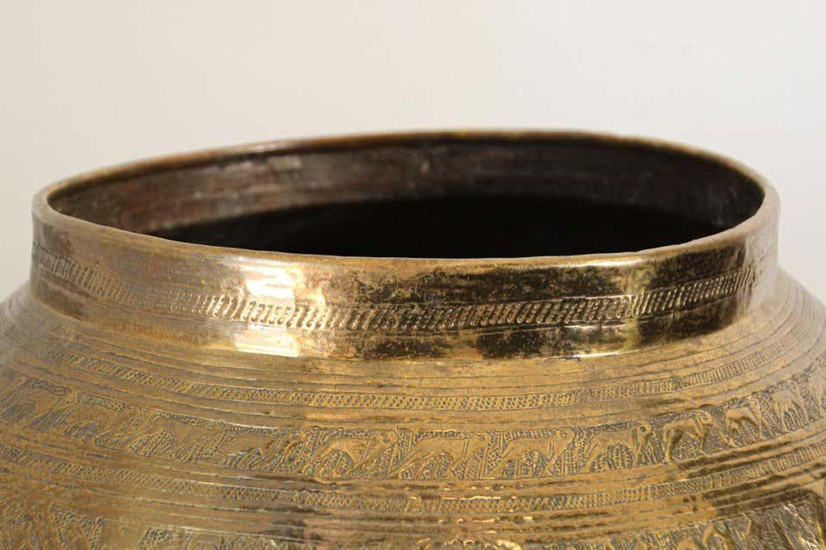 Hammered Large Fine Antique Islamic Middle Eastern Incised Brass Vessel