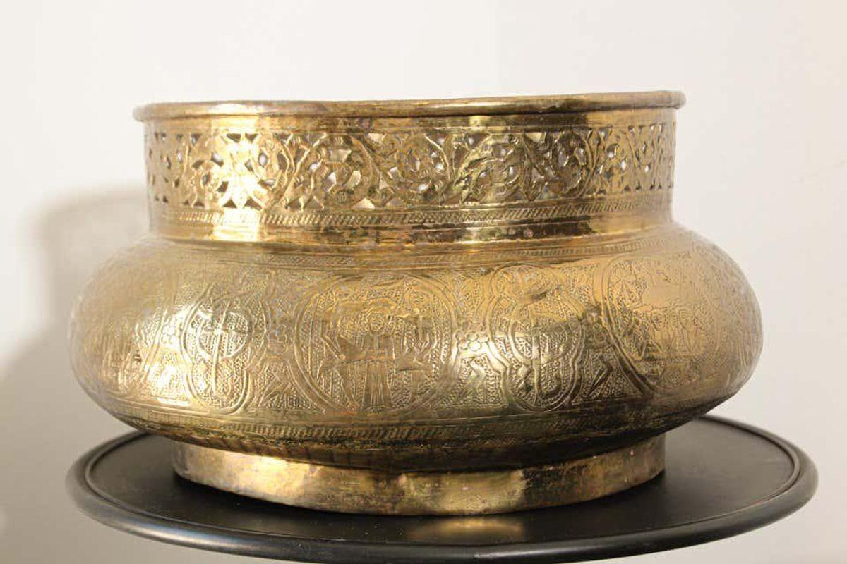 XIXe siècle Grand bol en laiton ancien de style mosaïque islamique du Moyen-Orient en vente