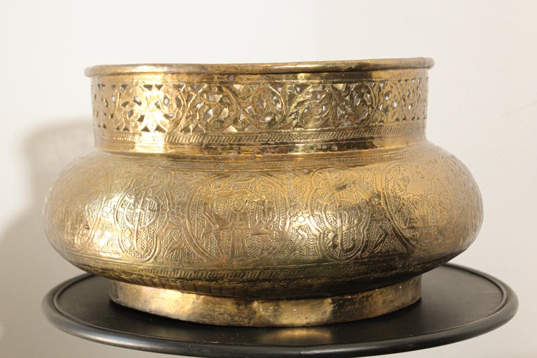 Large Fine Antique Islamic Middle Eastern Syrian Brass Bowl For Sale at ...