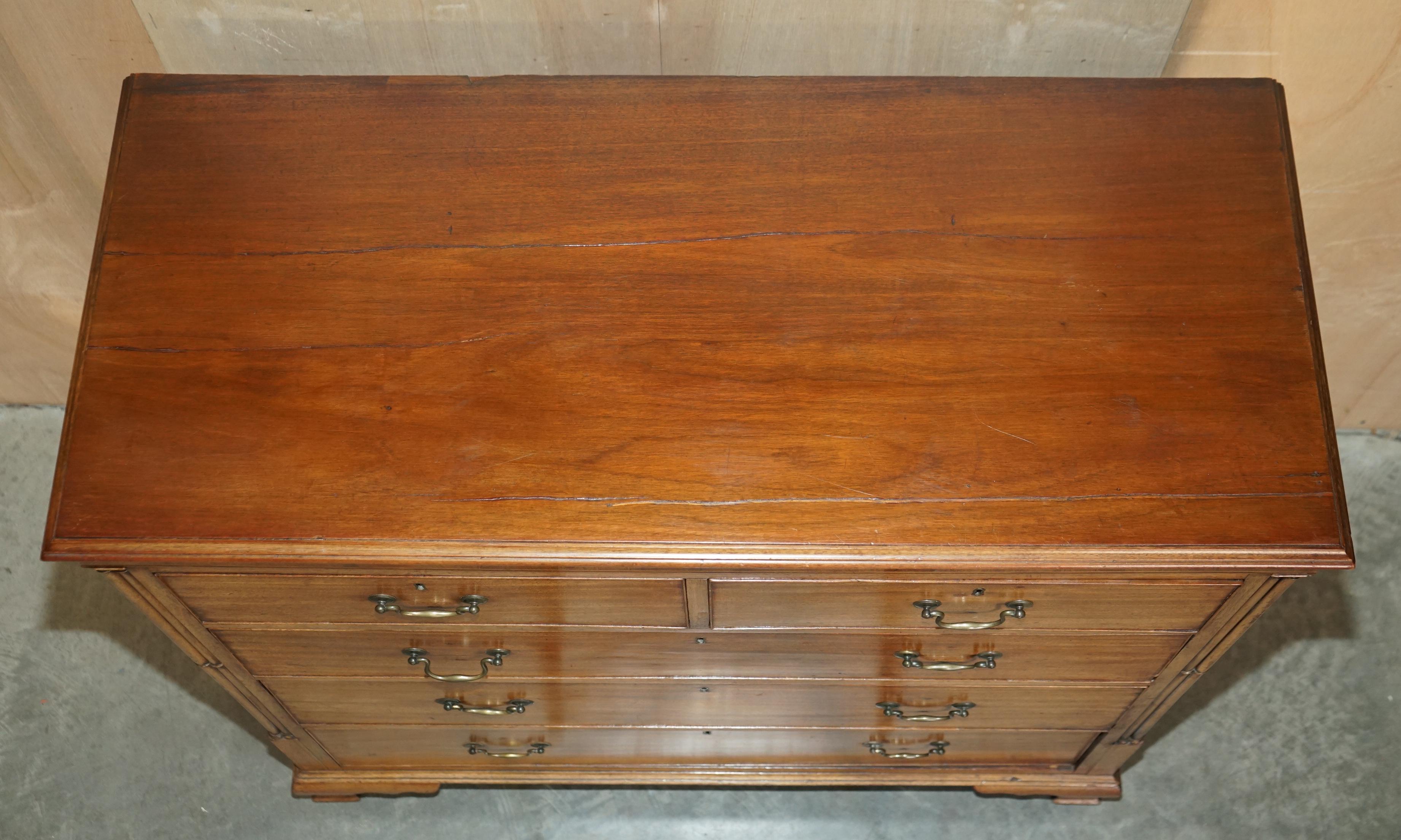 LARGE FiNE ANTIQUE THOMAS CHIPPENDALE SHERATON REVIVAL HARDWOOD CHEST OF DRAWERS For Sale 6