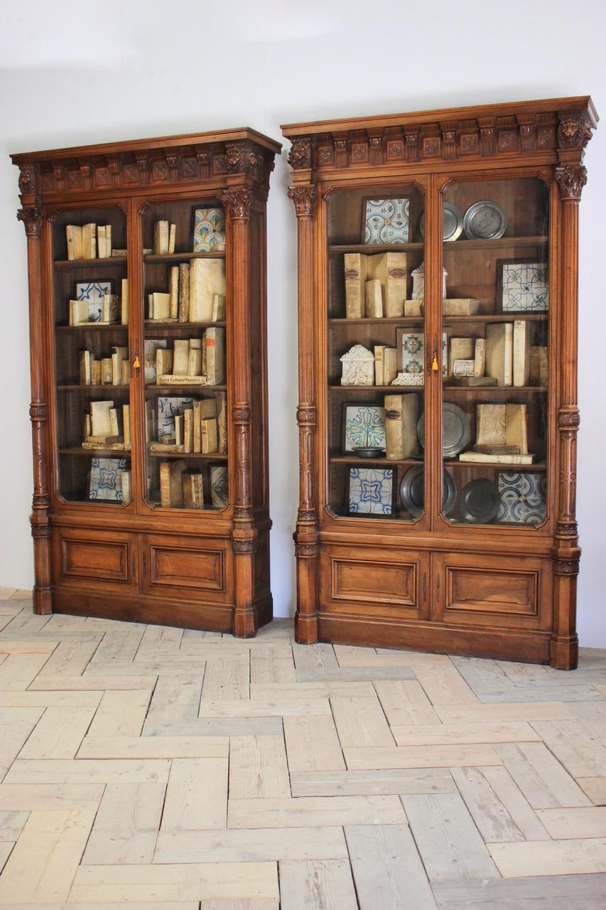 Walnut Large and Fine Pair of 19th Century French Neoclassical Country House Bookcases For Sale
