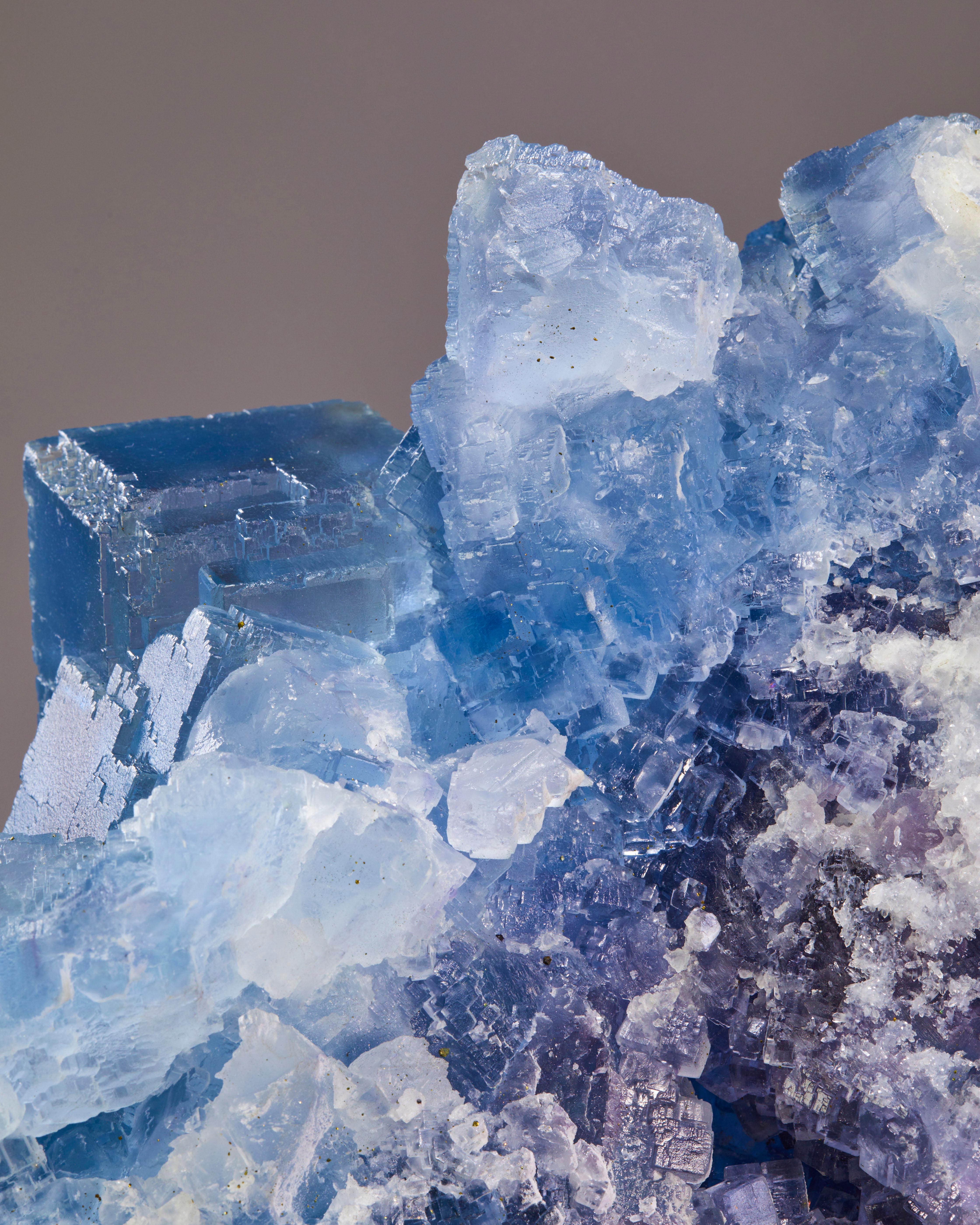 Large finest blue-purple fluorite For Sale 6