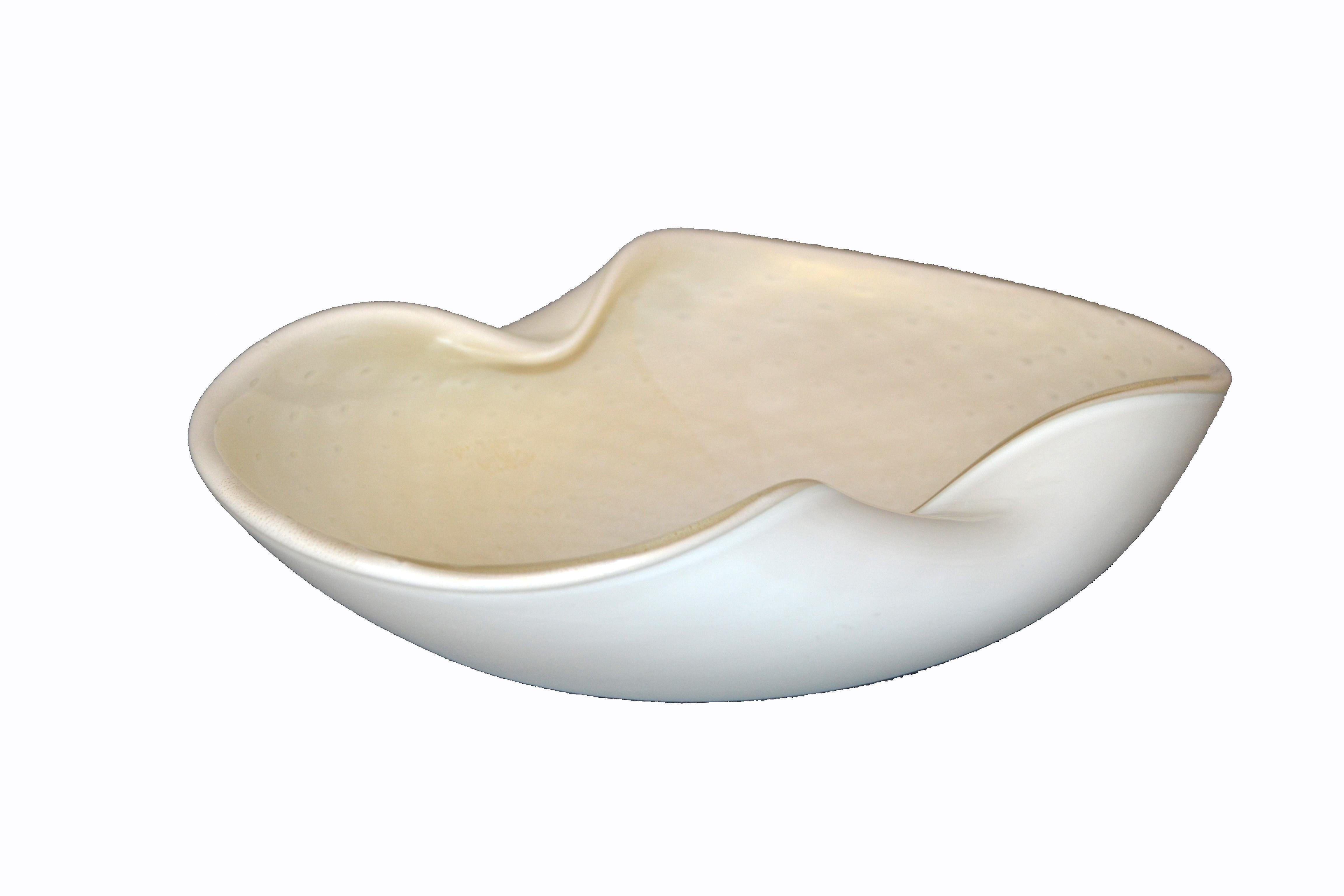 Large finest Murano glass ivory and gold flecks bowl / catchall.
No markings.
Simply beautiful.