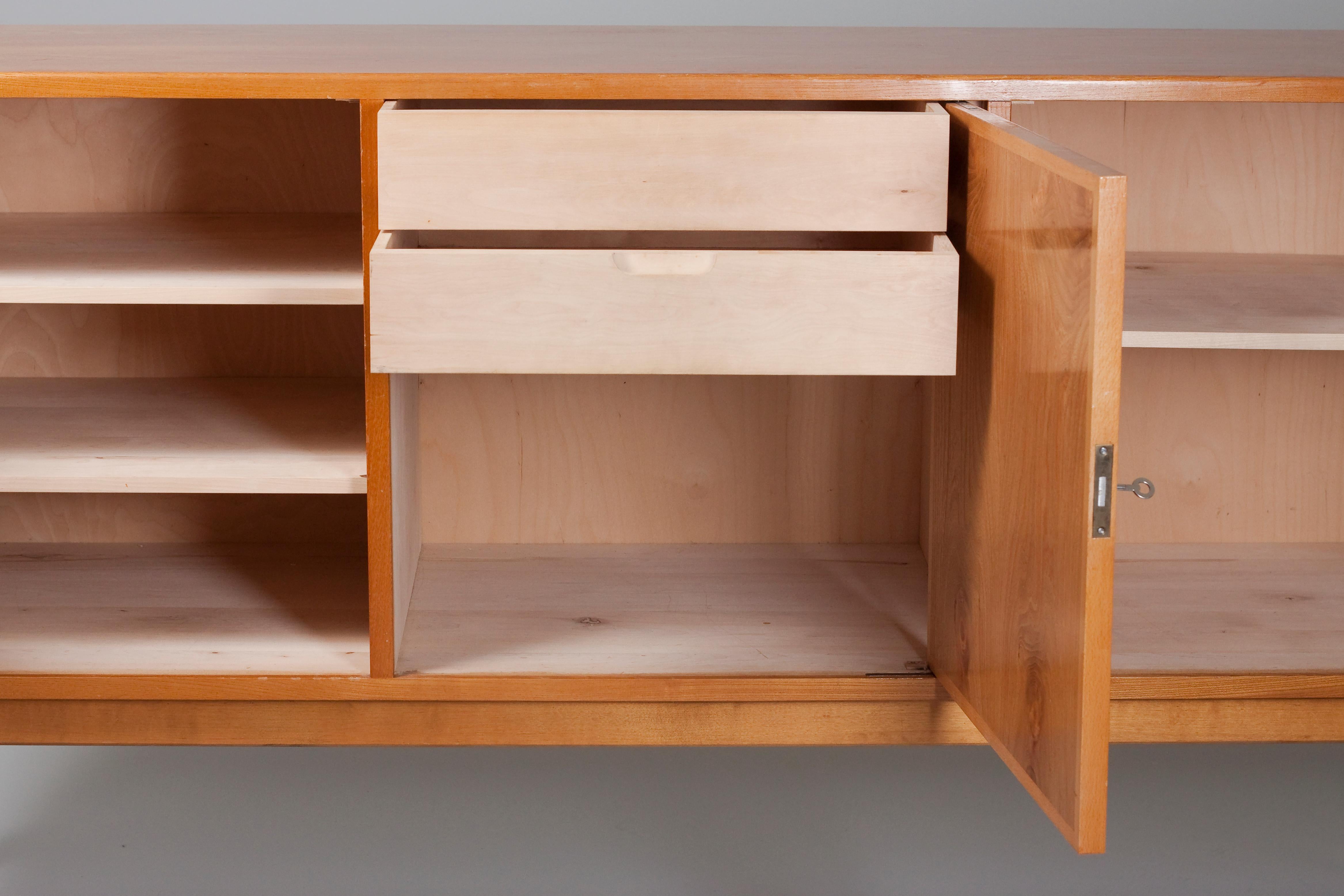 Large Finnish Mid-Century Modern Sideboard, 1950s In Good Condition For Sale In Turku, FI