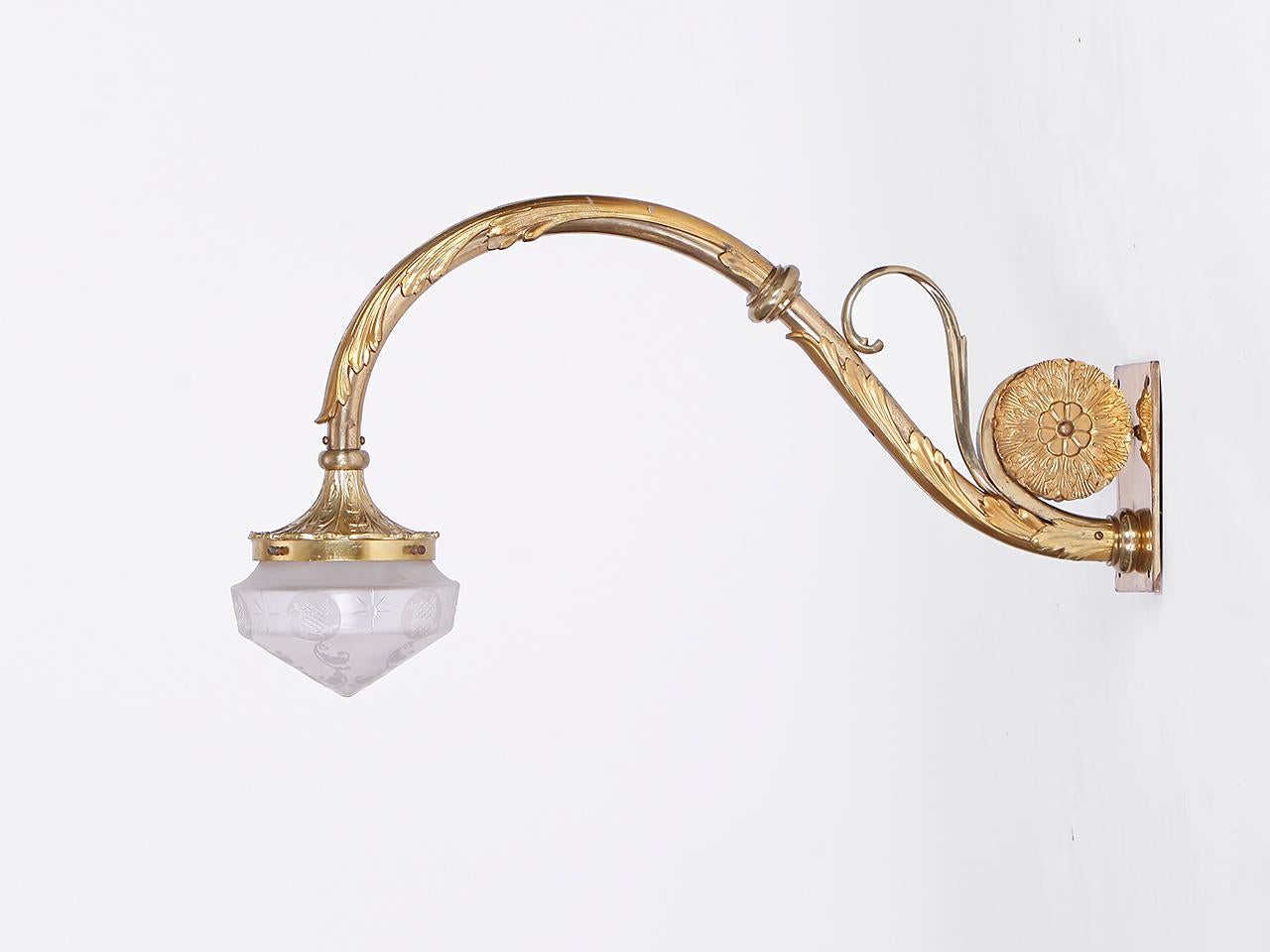 Gran lámpara de pared dorada al fuego, 1900 en venta 3