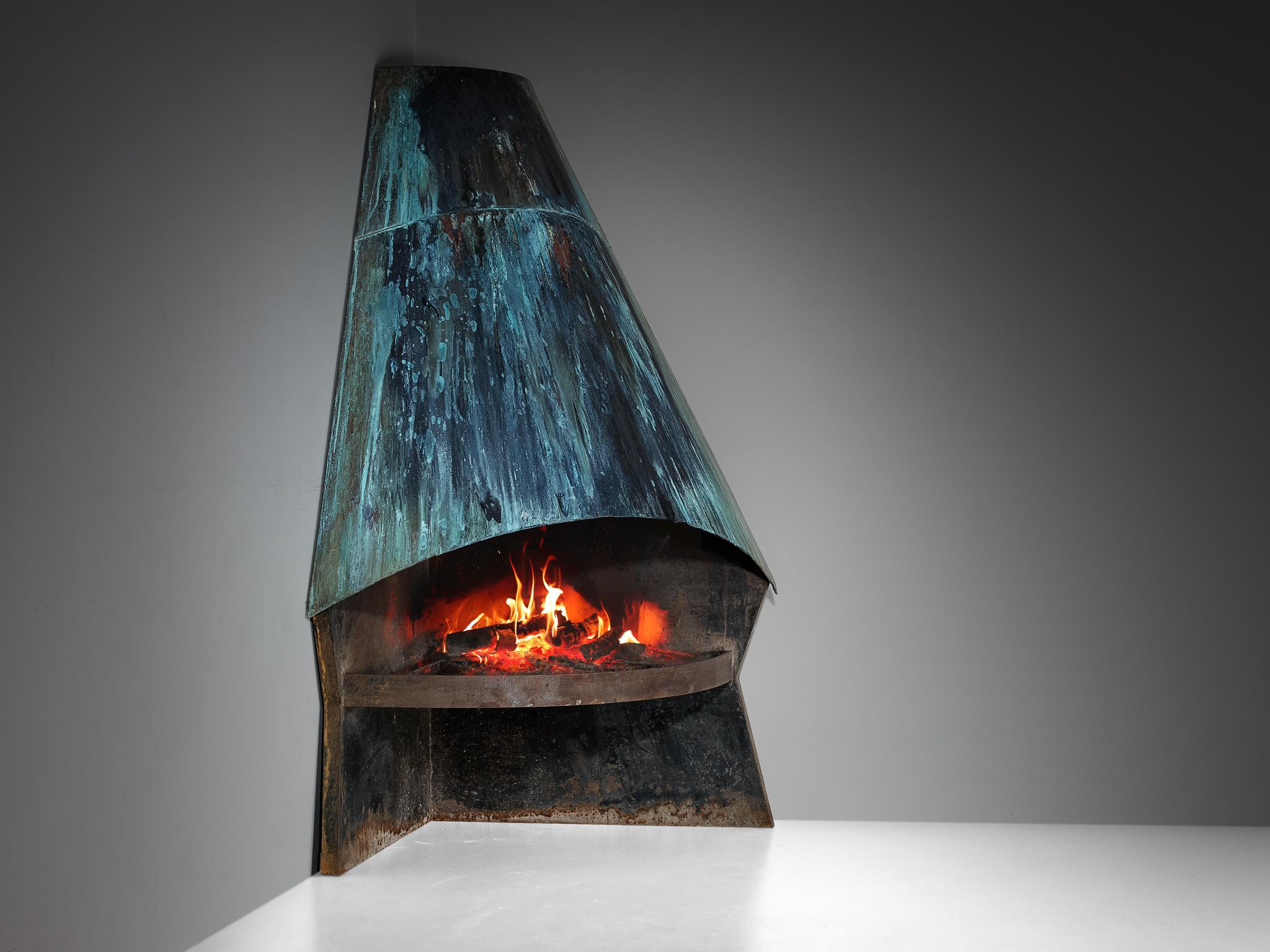 Sizable 203 cm/80 inch fire place, sheet steel, Europe, 1970s

A true eye catcher and beautiful piece of 20th century design, this large fire place executed in sheet steel instantly lifts up the entire atmosphere of a space. With its blue patina and