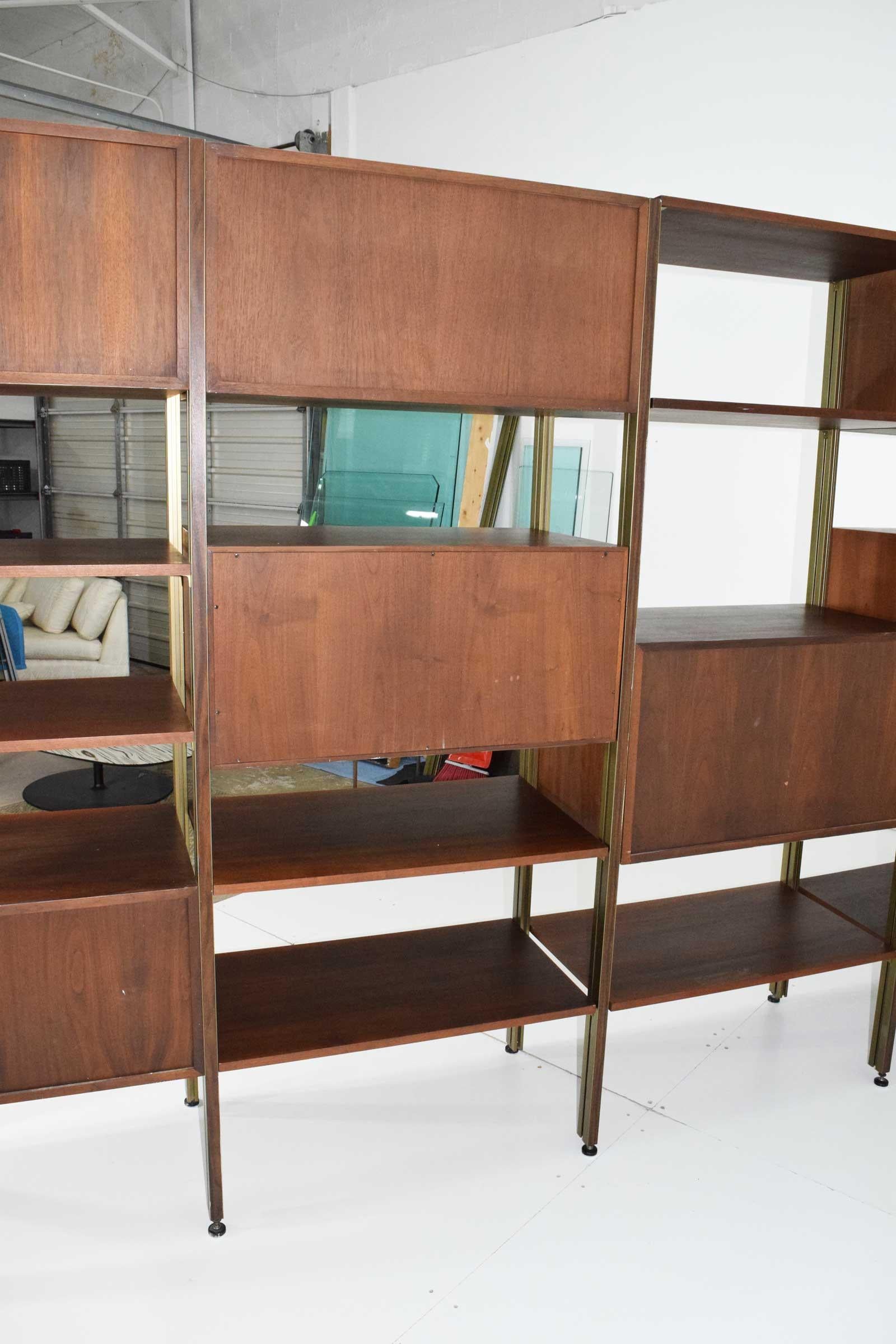 Large Five Bay George Nelson Omni System In Good Condition In Dallas, TX