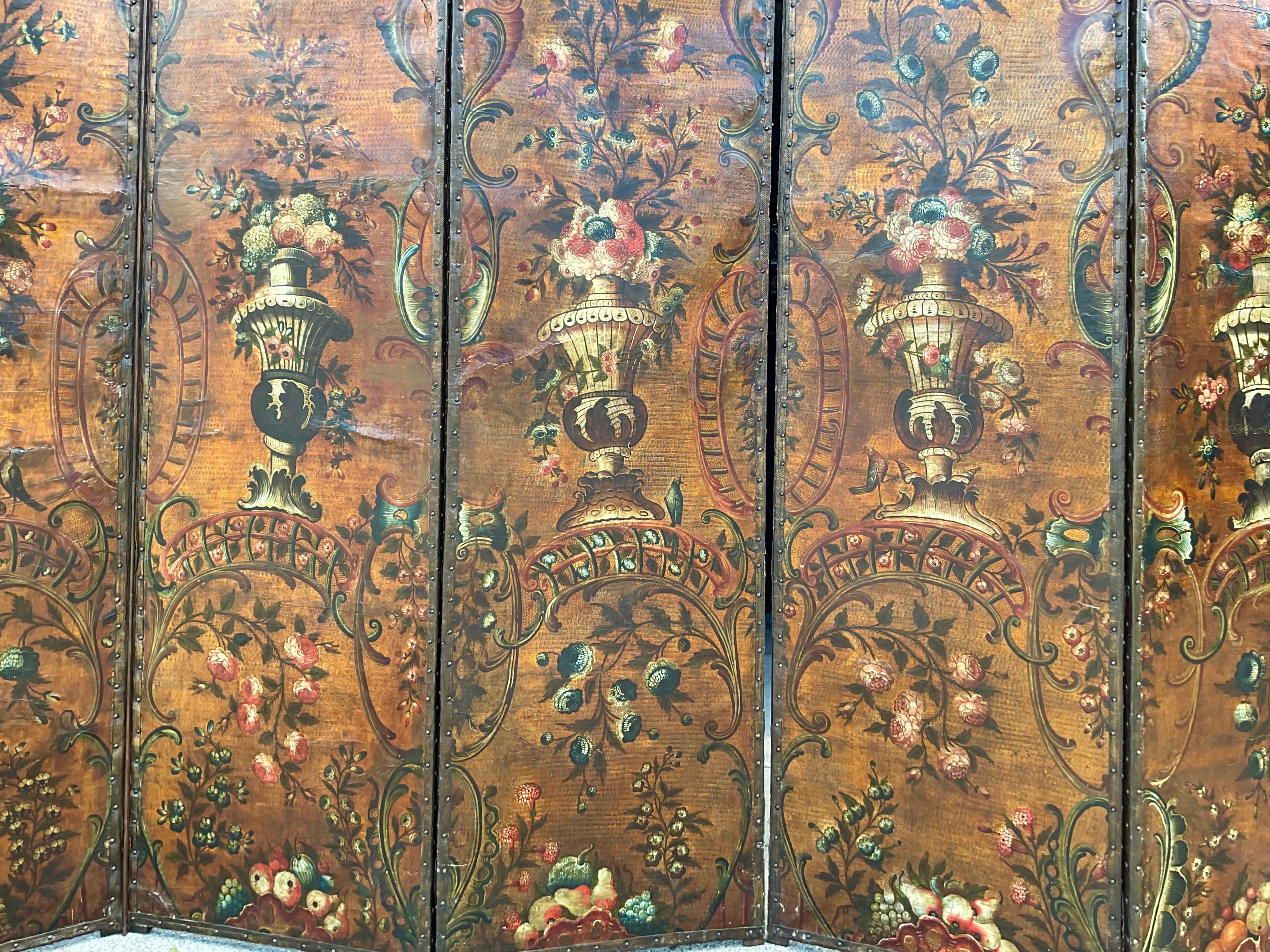Paravento grande a cinque pannelli in pelle olandese Chinoiserie in vendita 5