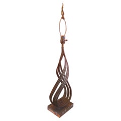 Lámpara de sobremesa grande "Flame" de bronce sobre base de lucita de E.F. Estudios Chapman