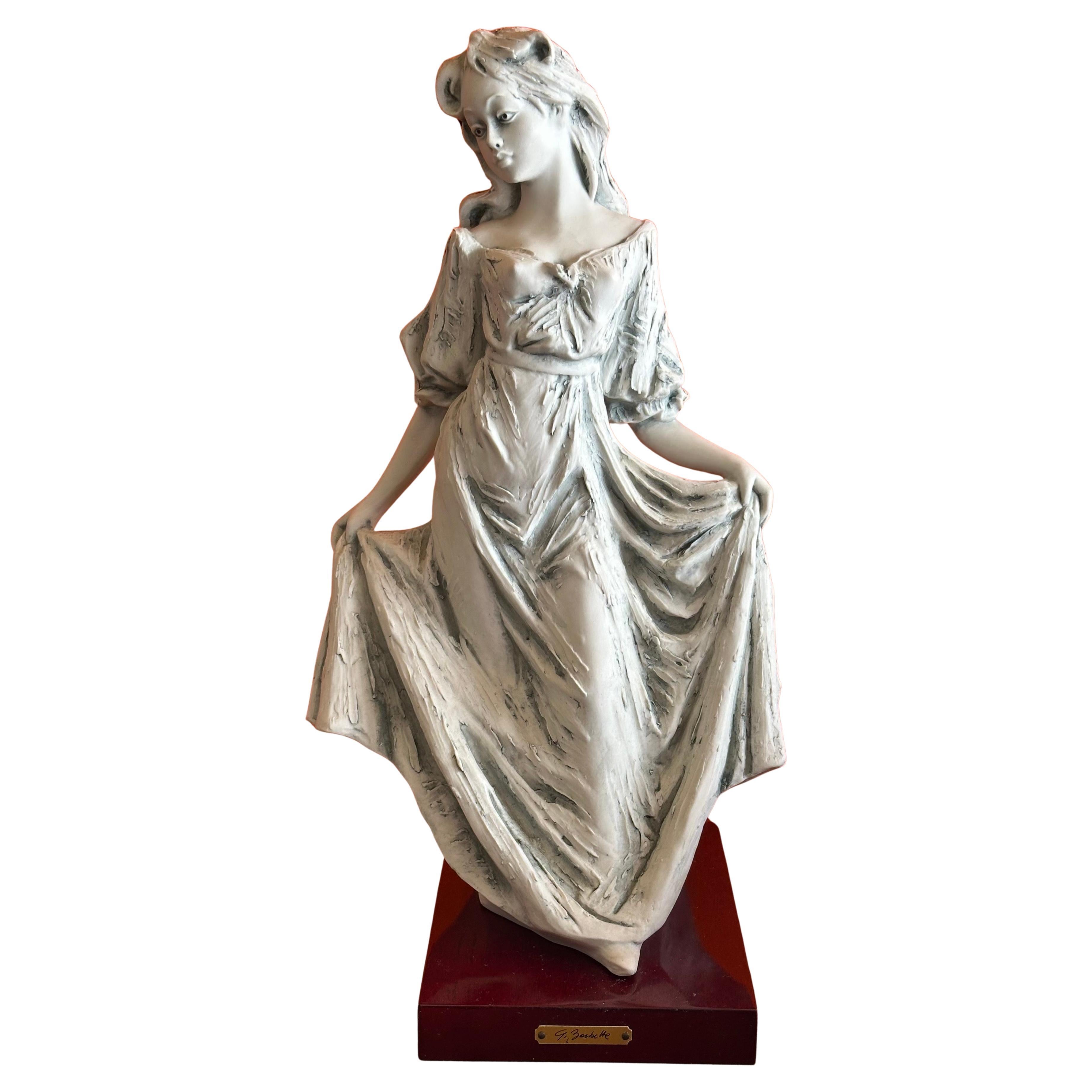 Grande statuetta di donna in porcellana Flavia Vera di Giovanni Barbetta in vendita 9