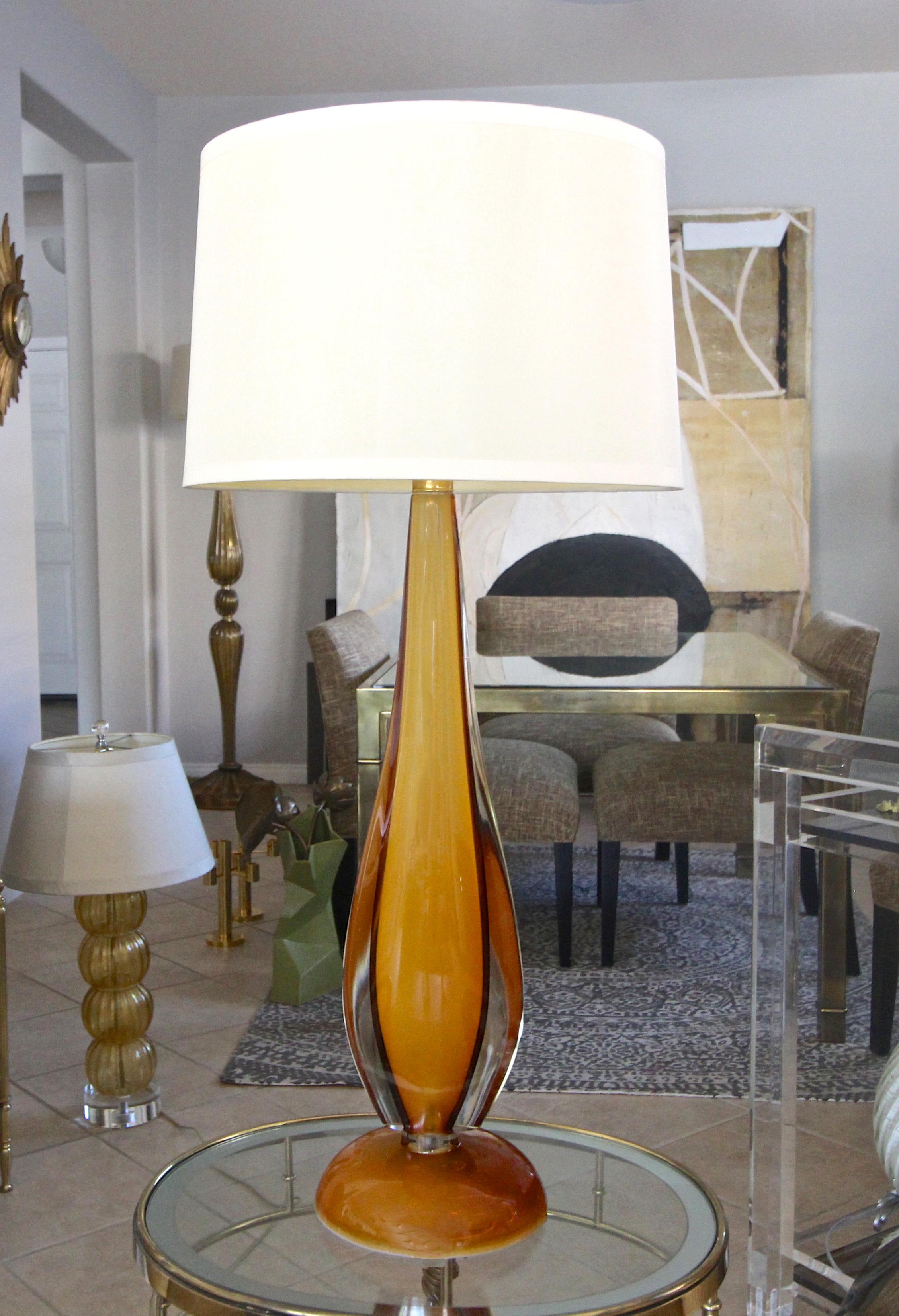 Large scale Italian Murano glass table lamp by Flavio Poli for Seguso. The thick and heavy glass is an exceptional example of the 