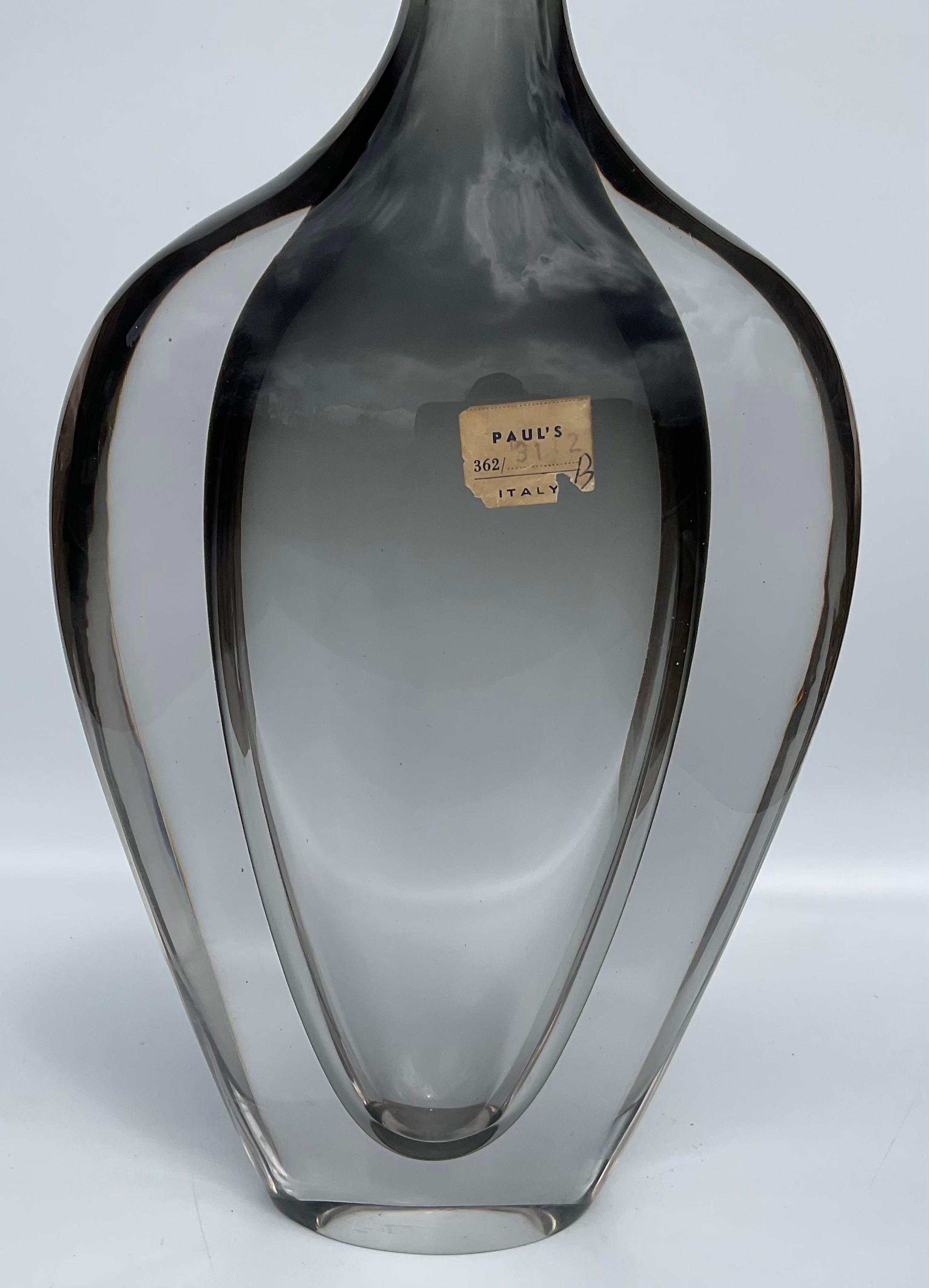 Large Flavio Poli Seguso Vetri D’Arte Attributed Sommerso Art Glass Murano vase. Retains its original Paul’s distributor label. Very sleek and elegant design.